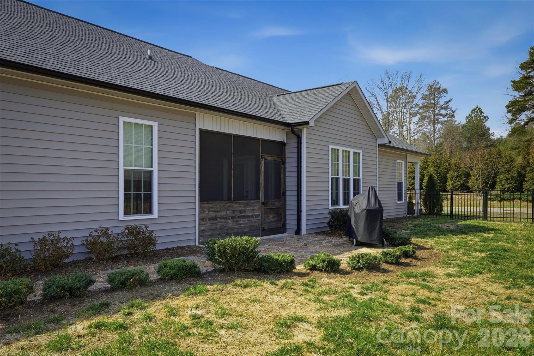 152 Eagles Landing — Morganton