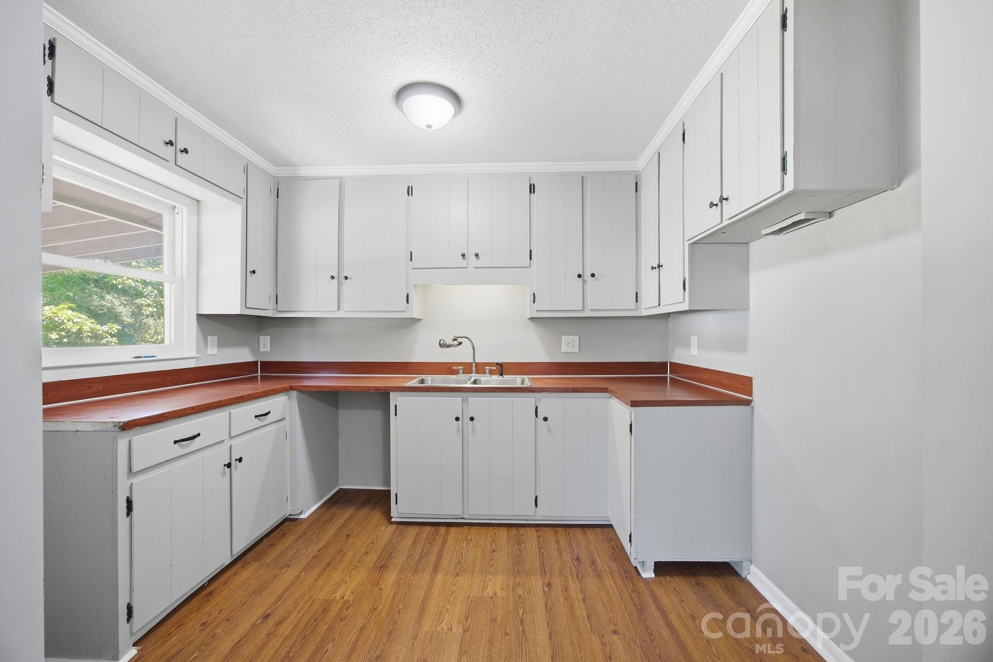 4571 Laurelwood Court — Concord