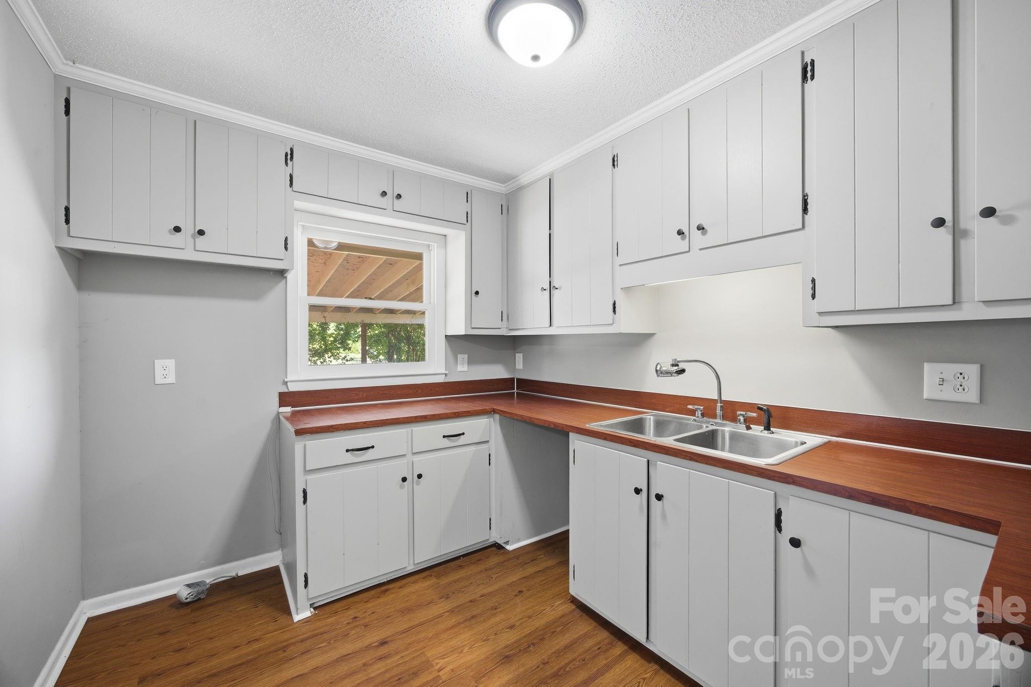 4571 Laurelwood Court — Concord