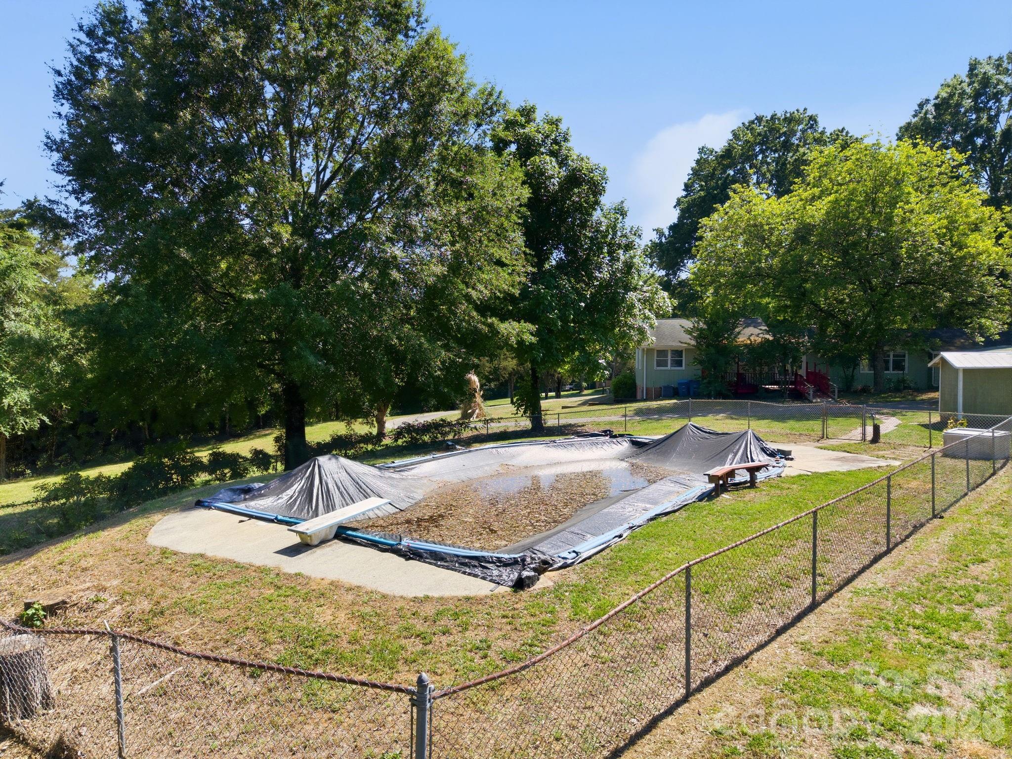 4571 Laurelwood Court — Concord