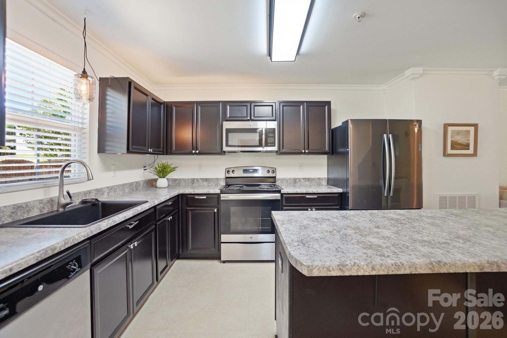2543 Willow Pond Lane SE — Concord