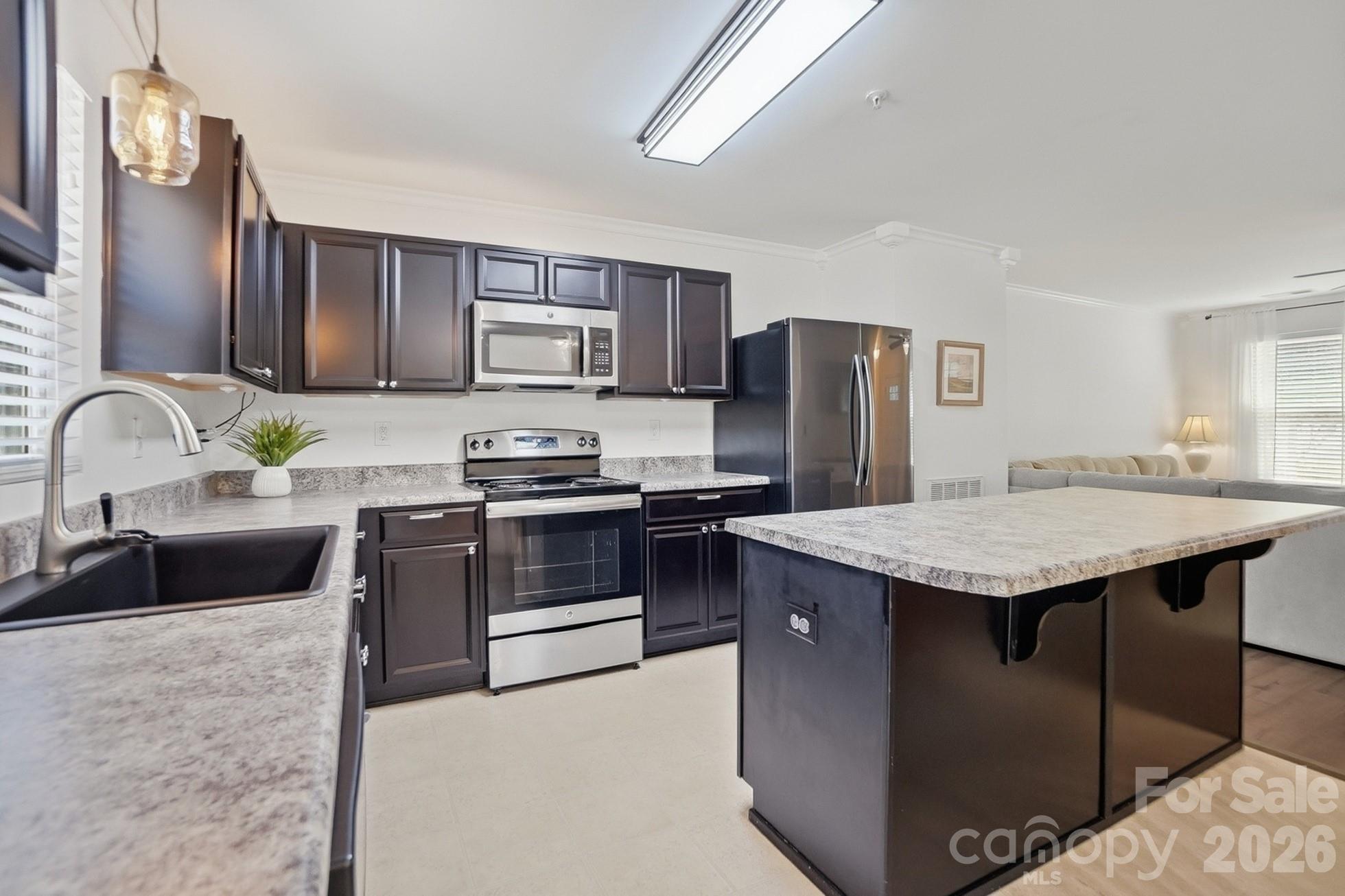 2543 Willow Pond Lane SE — Concord
