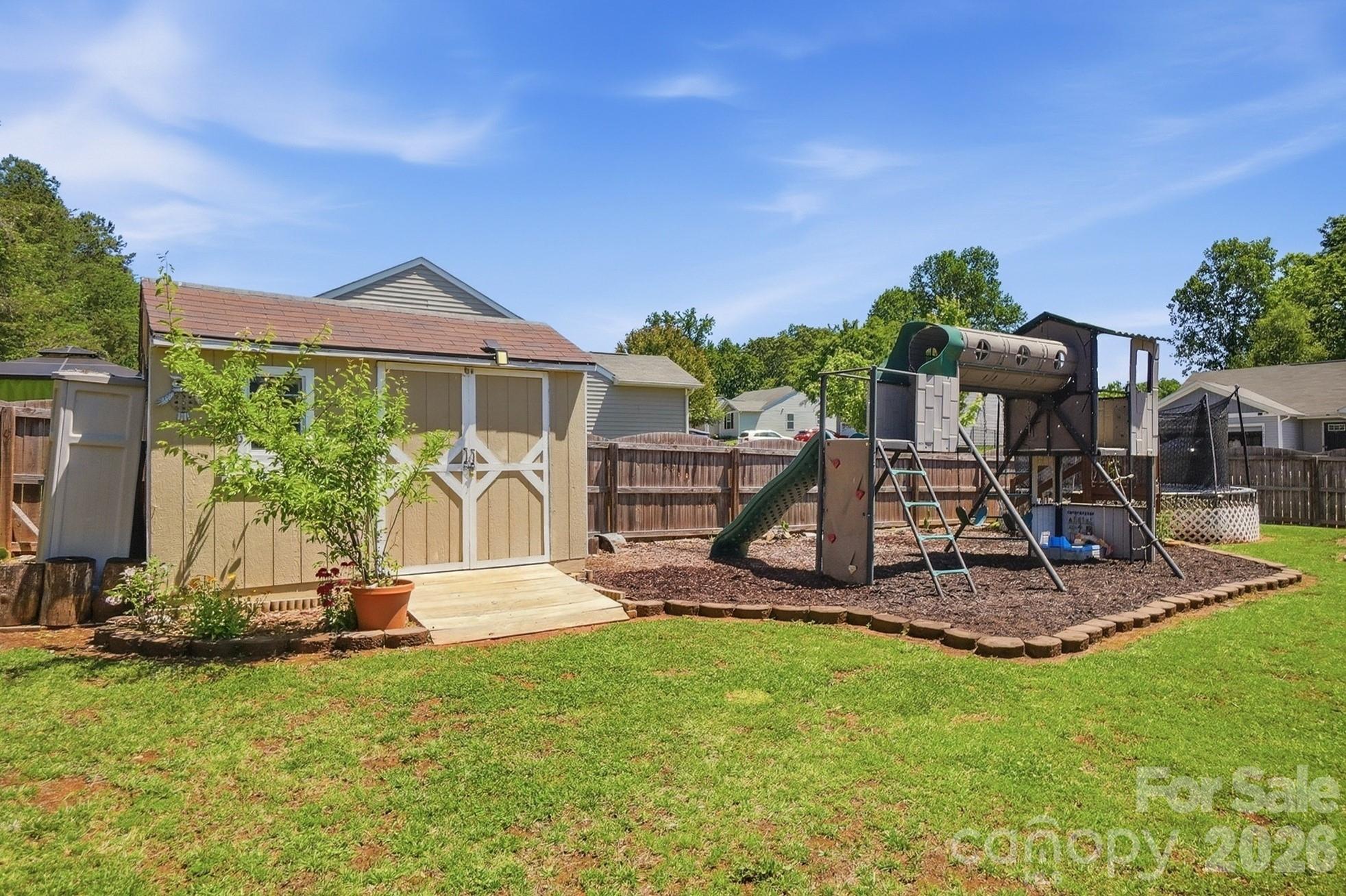 2543 Willow Pond Lane SE — Concord