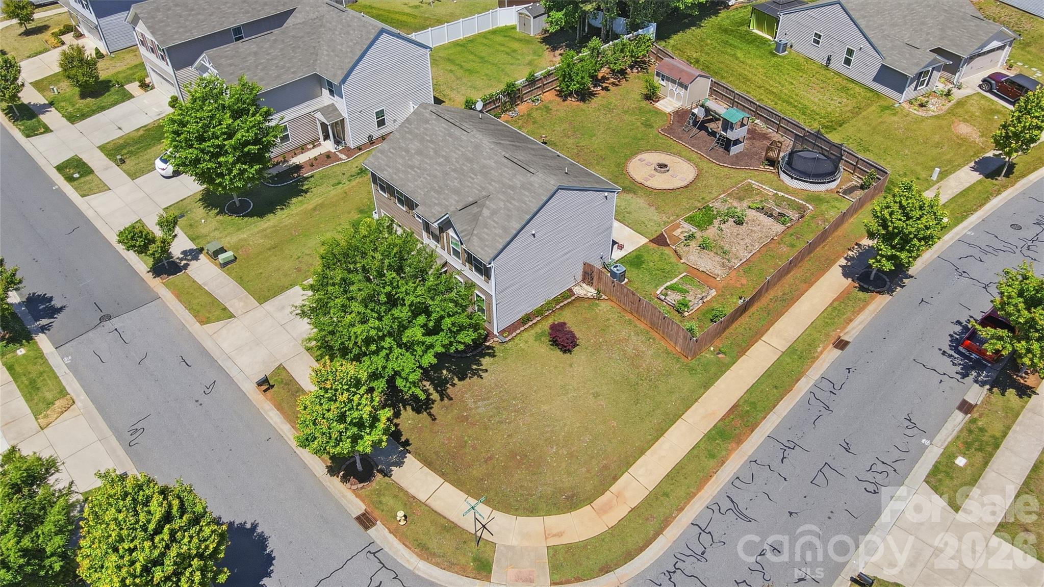 2543 Willow Pond Lane SE — Concord