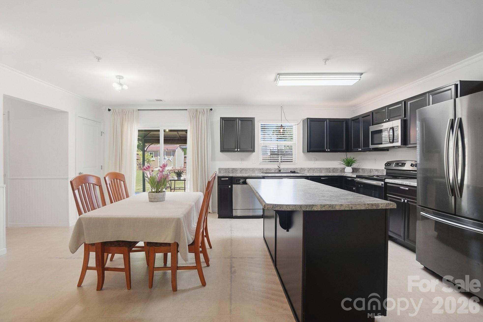 2543 Willow Pond Lane SE — Concord