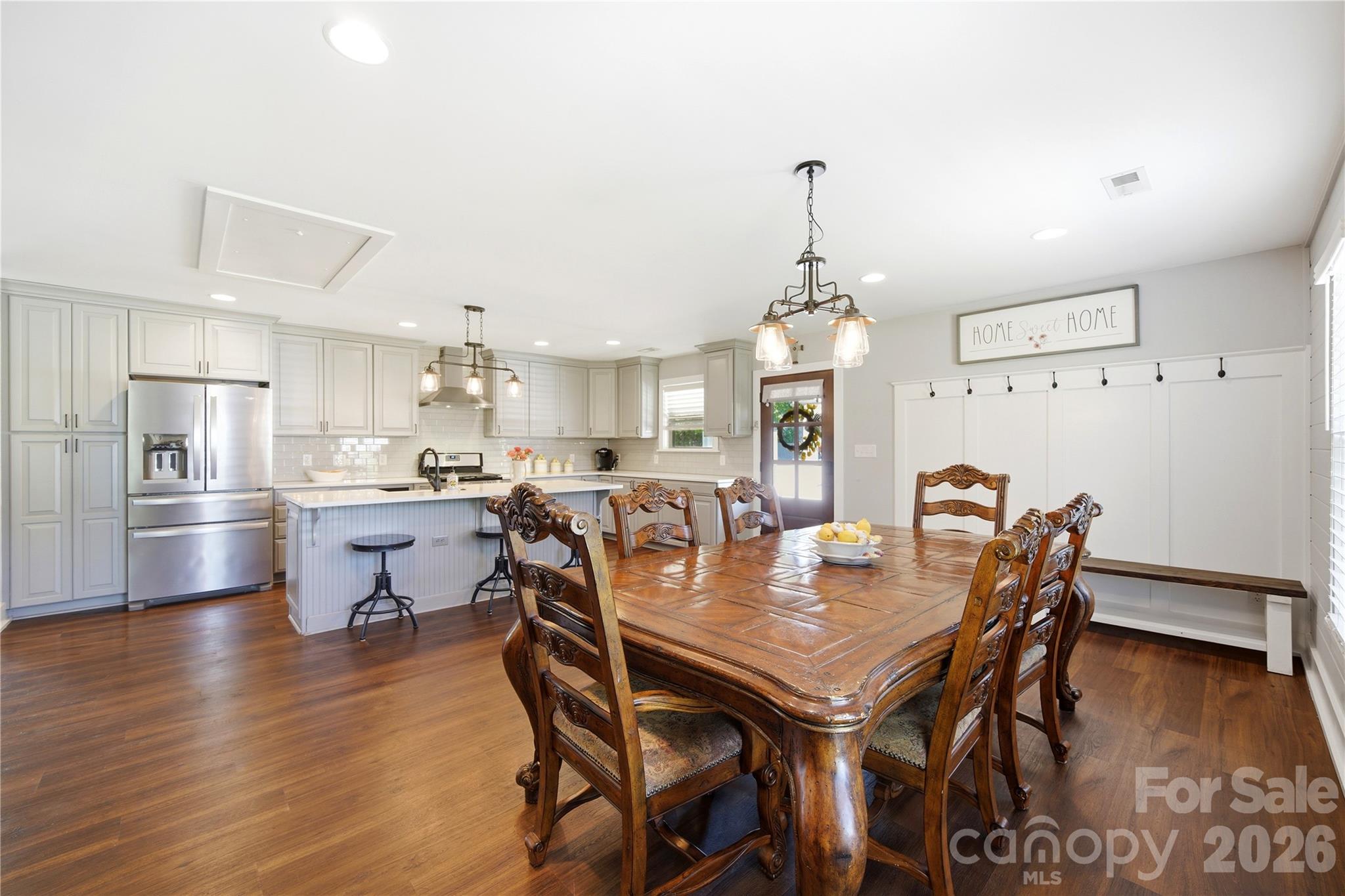 5701 Cedar Hill Drive — Wesley Chapel