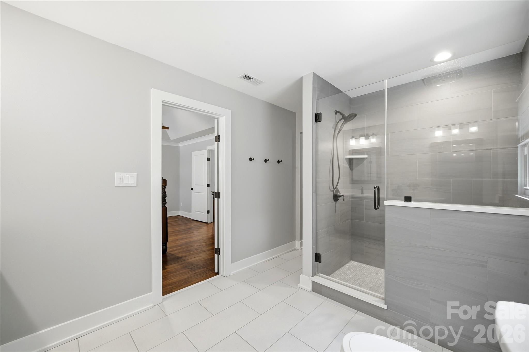 5701 Cedar Hill Drive — Wesley Chapel