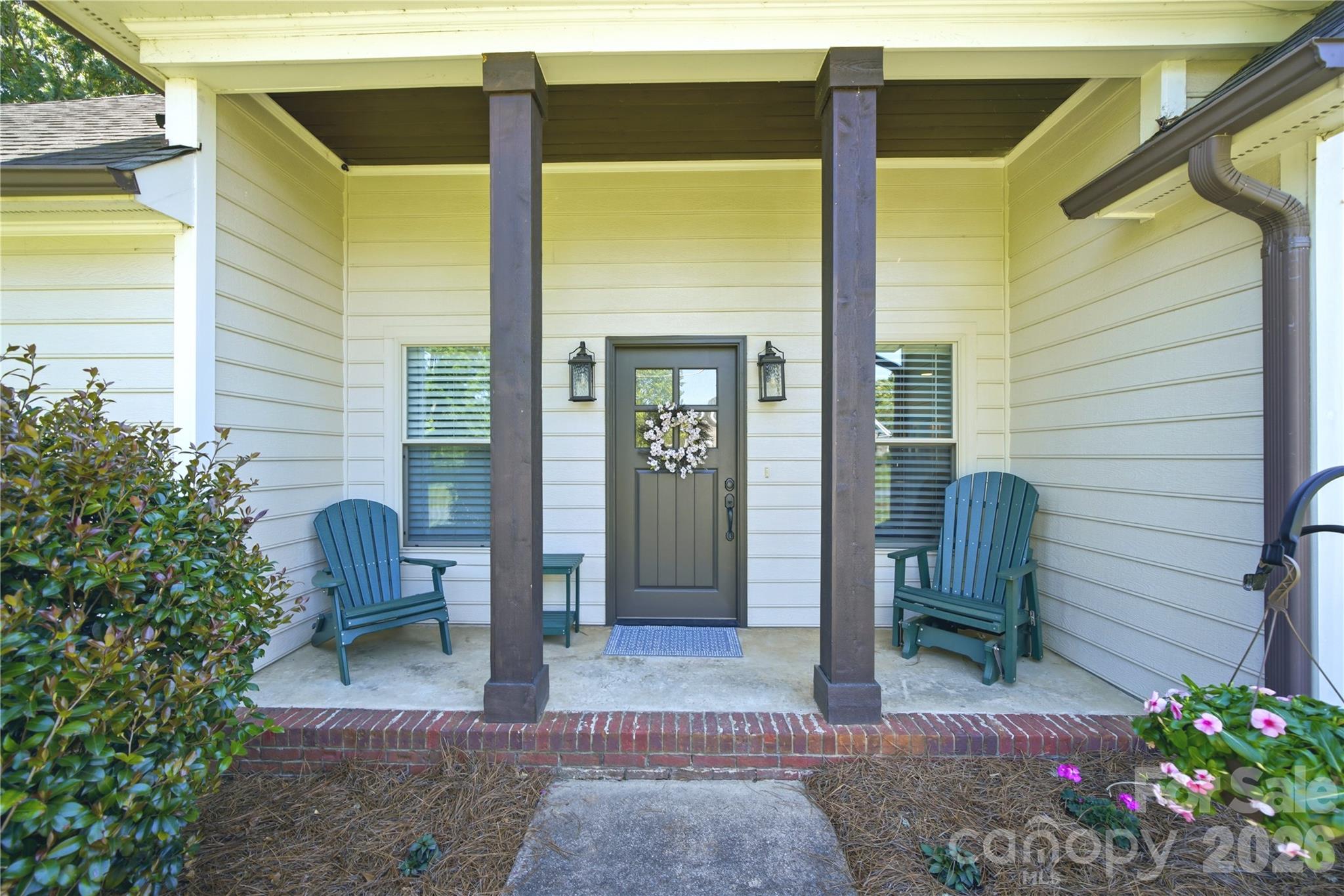 5701 Cedar Hill Drive — Wesley Chapel