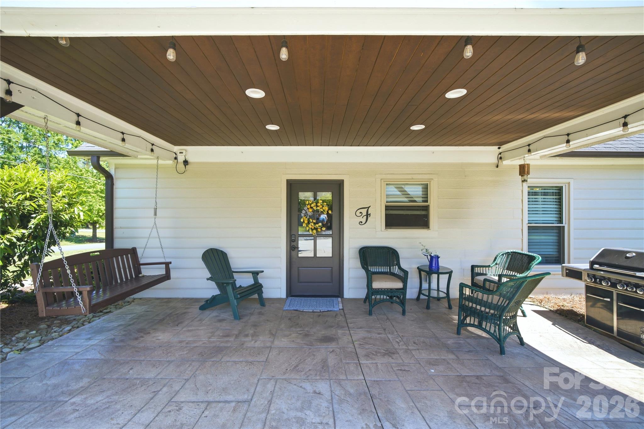 5701 Cedar Hill Drive — Wesley Chapel