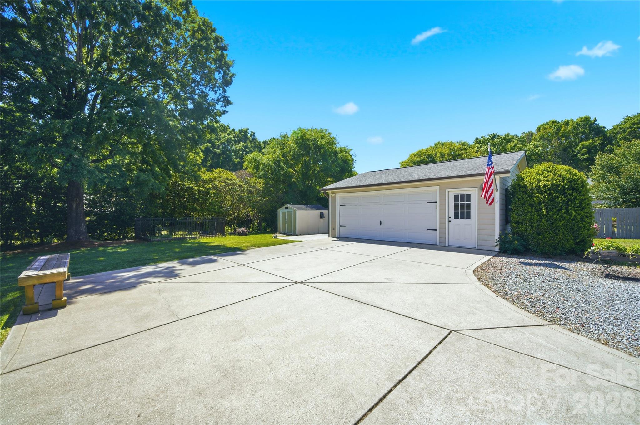 5701 Cedar Hill Drive — Wesley Chapel