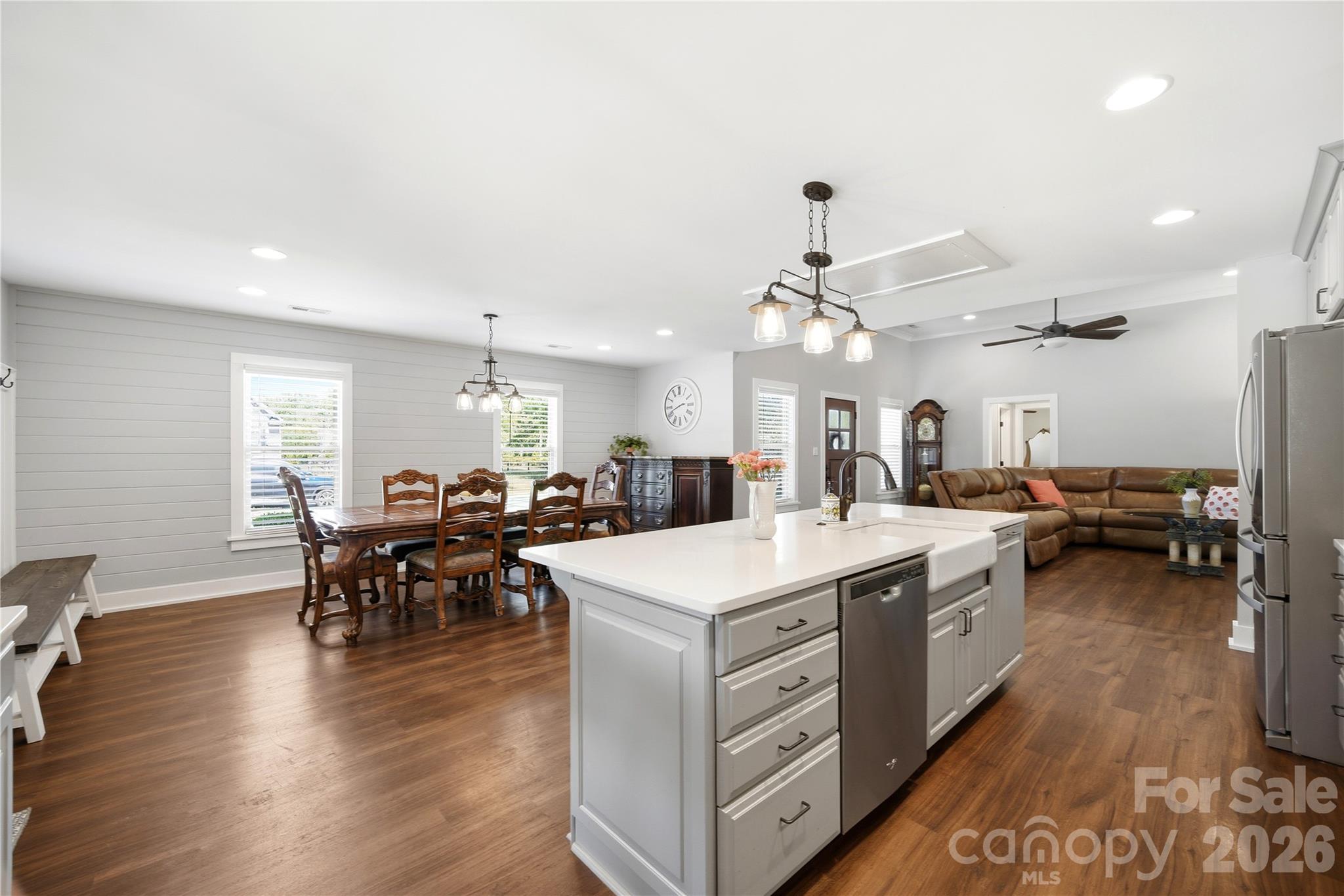 5701 Cedar Hill Drive — Wesley Chapel