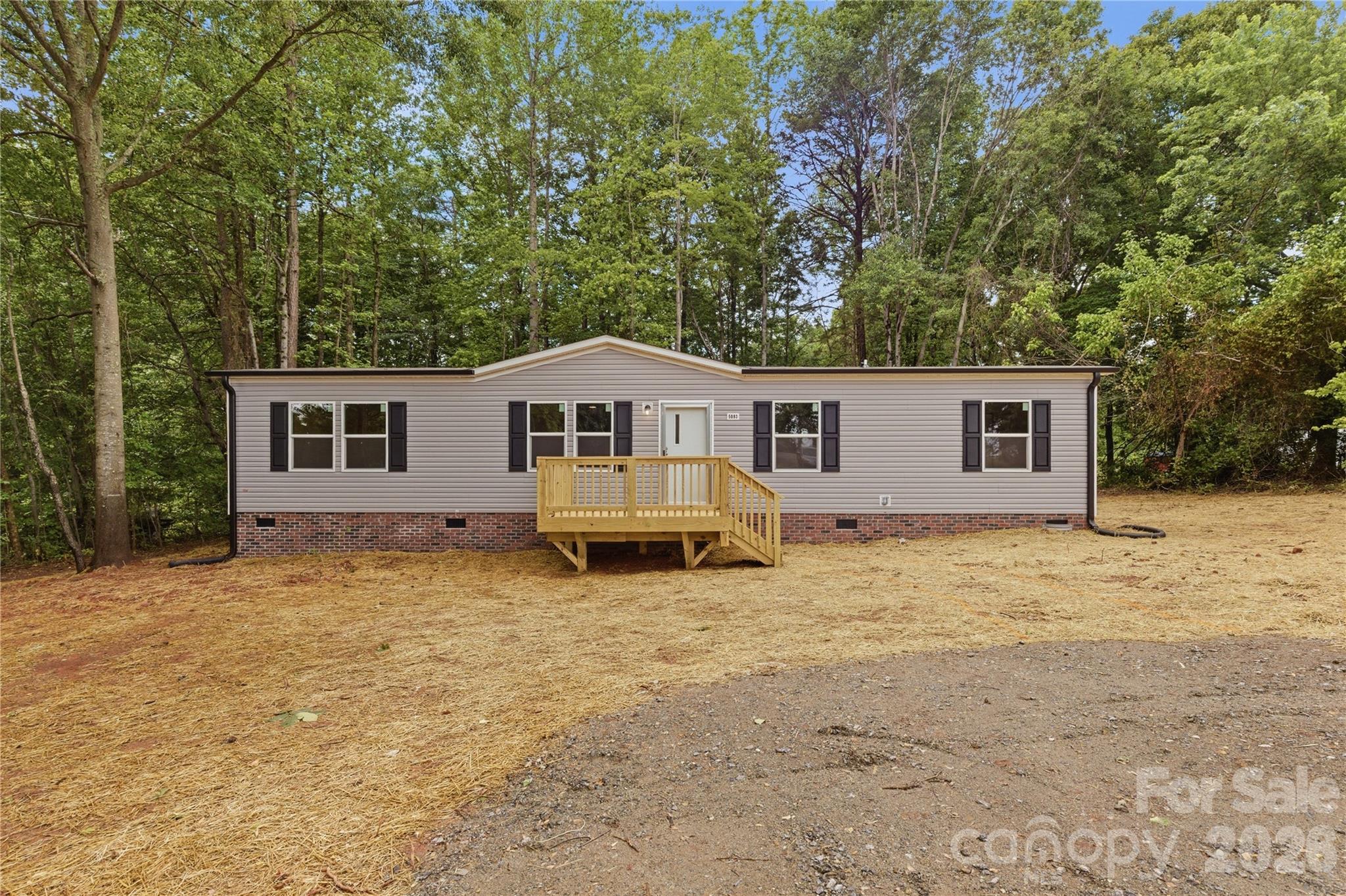5093 E NC Highway 150 None — Lincolnton