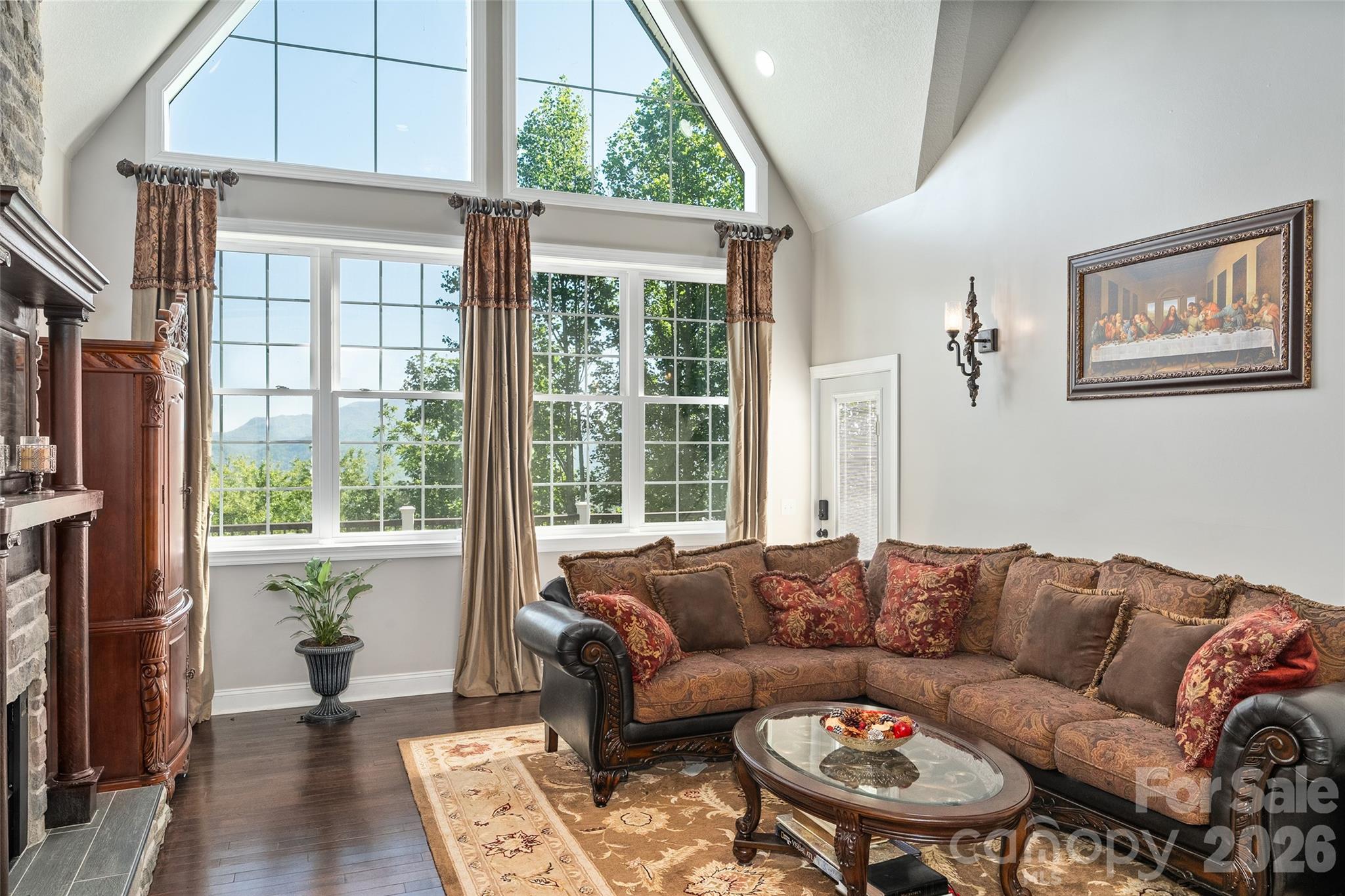 114 Nesting Ridge — Waynesville
