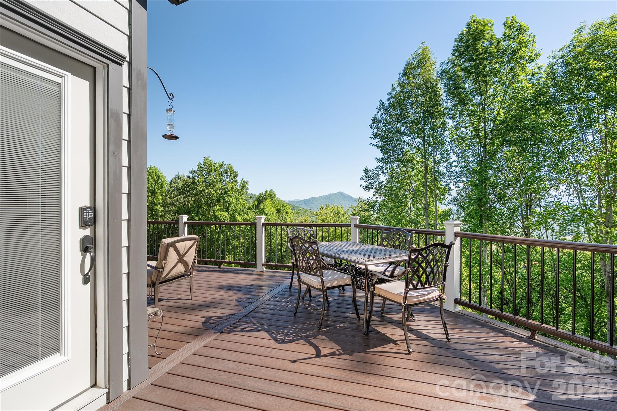 114 Nesting Ridge — Waynesville