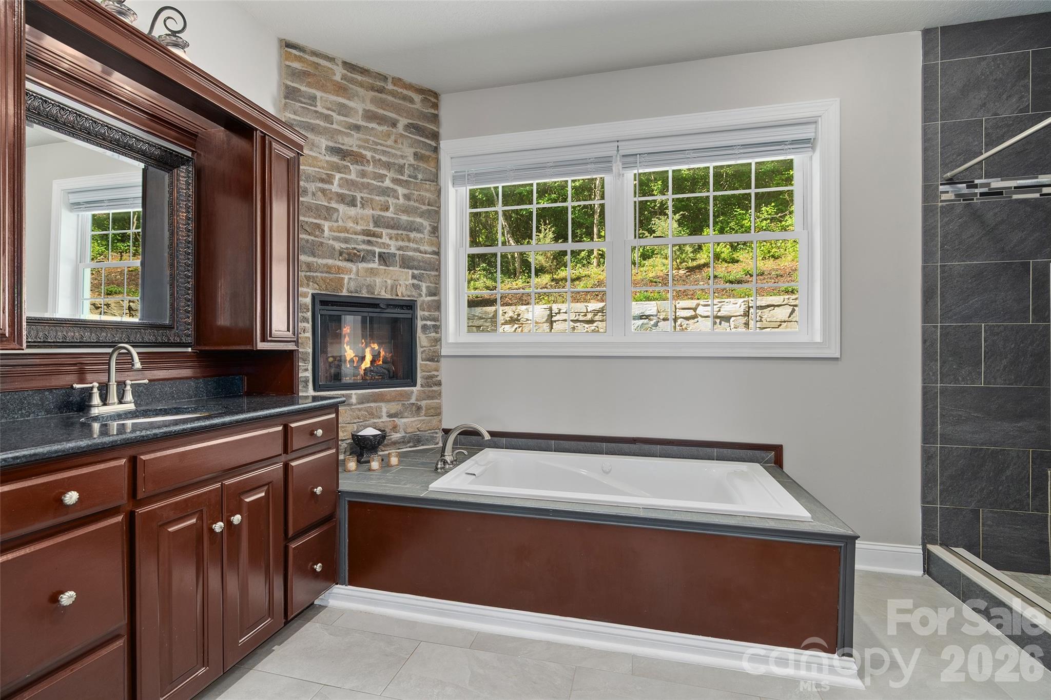 114 Nesting Ridge — Waynesville