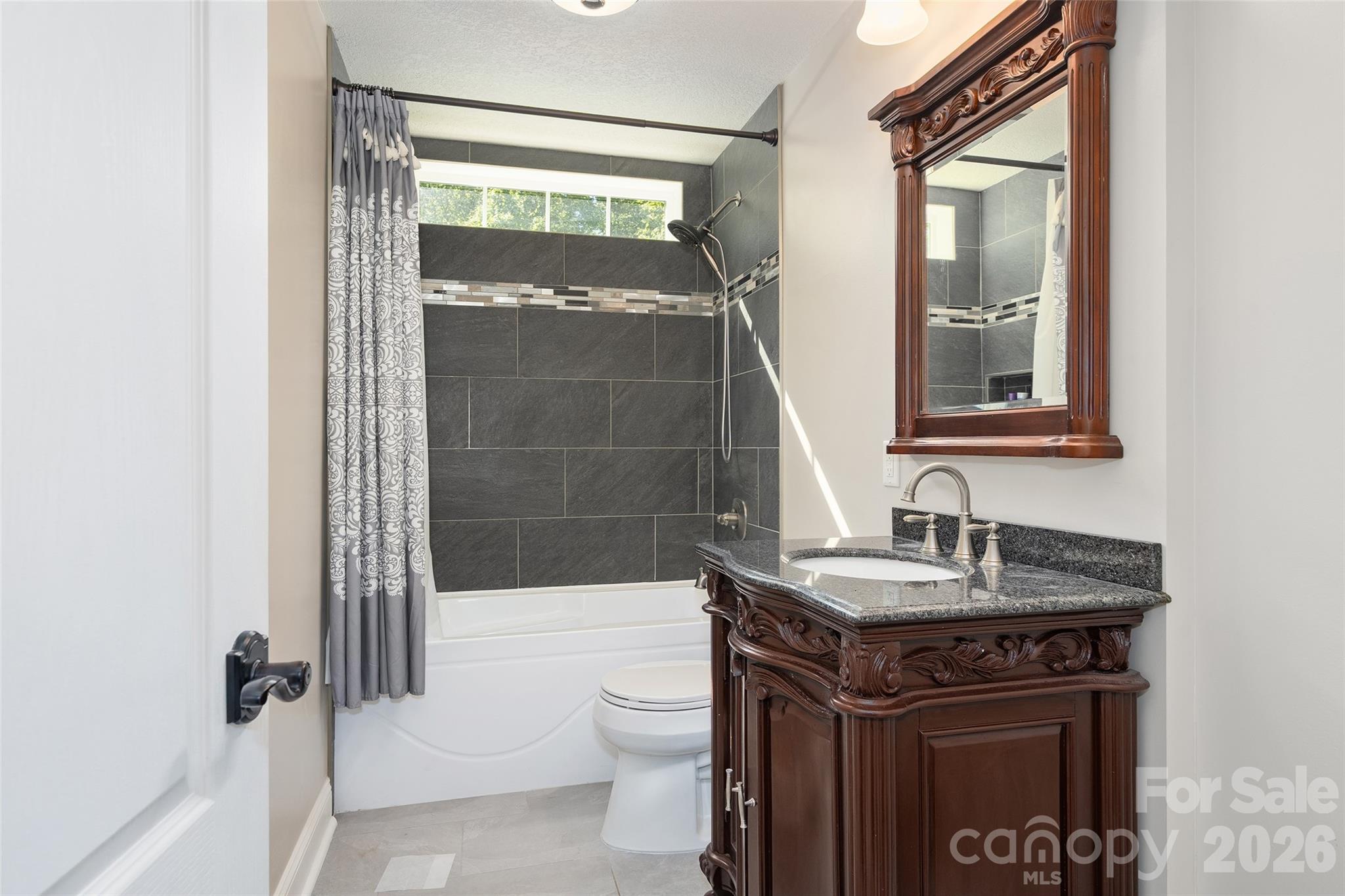 114 Nesting Ridge — Waynesville