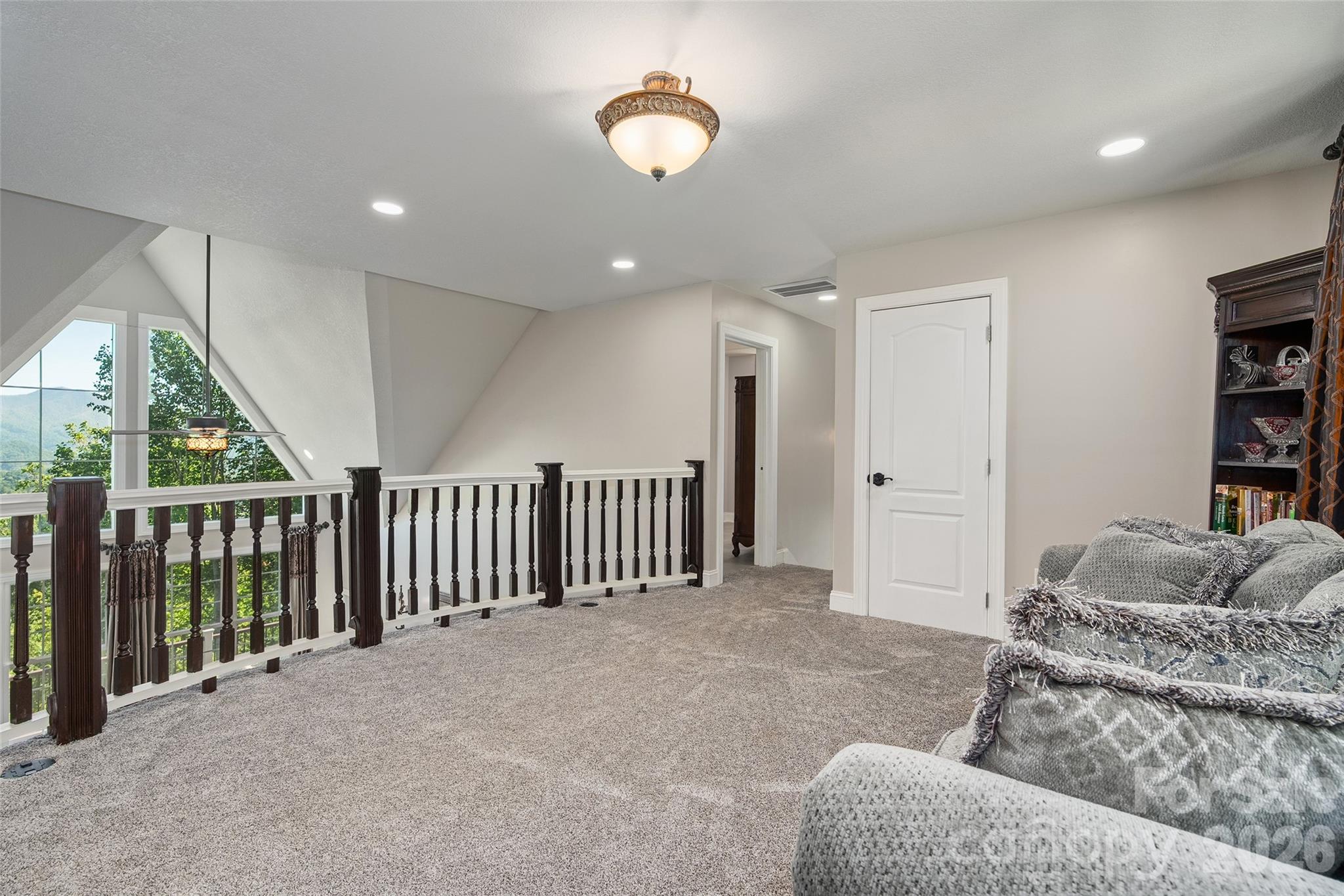 114 Nesting Ridge — Waynesville