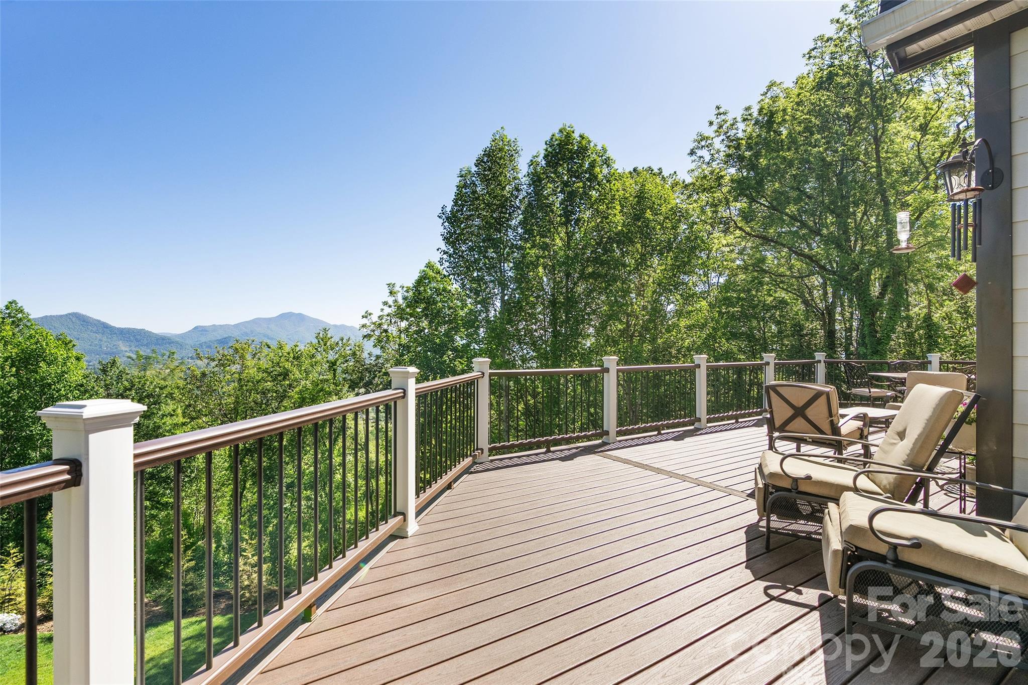 114 Nesting Ridge — Waynesville