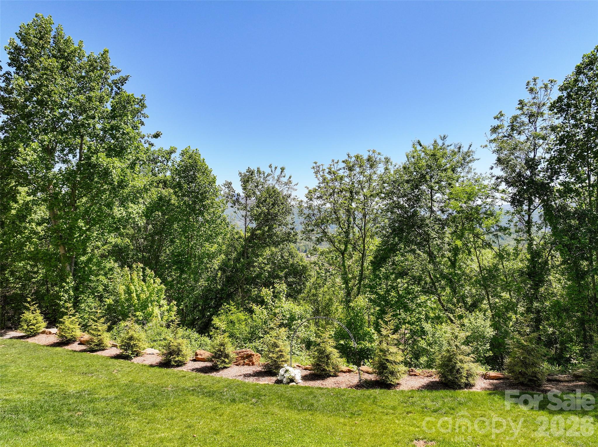 114 Nesting Ridge — Waynesville