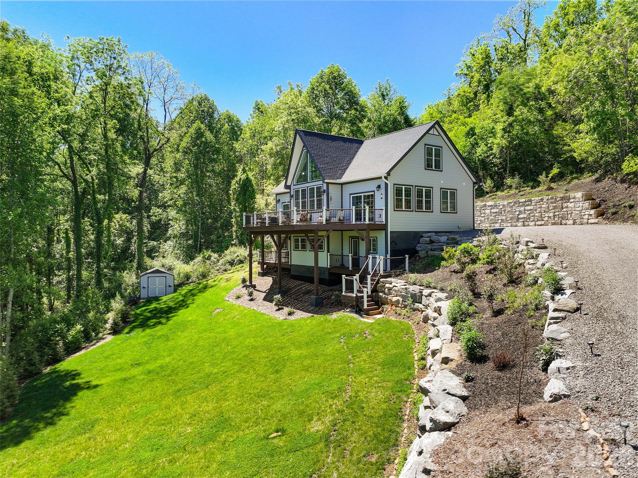 114 Nesting Ridge — Waynesville