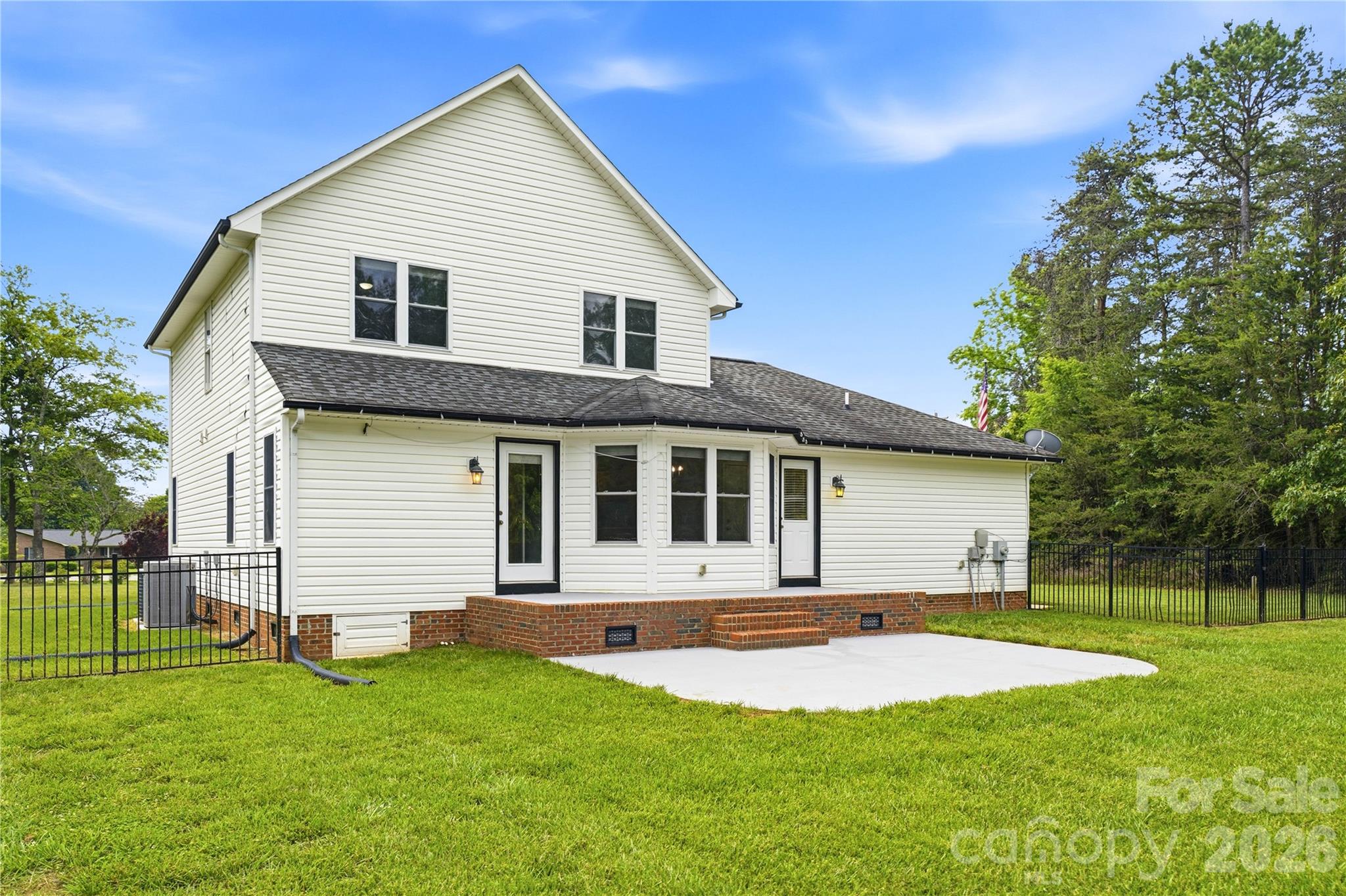 4945 Grassy Creek Road — Denver