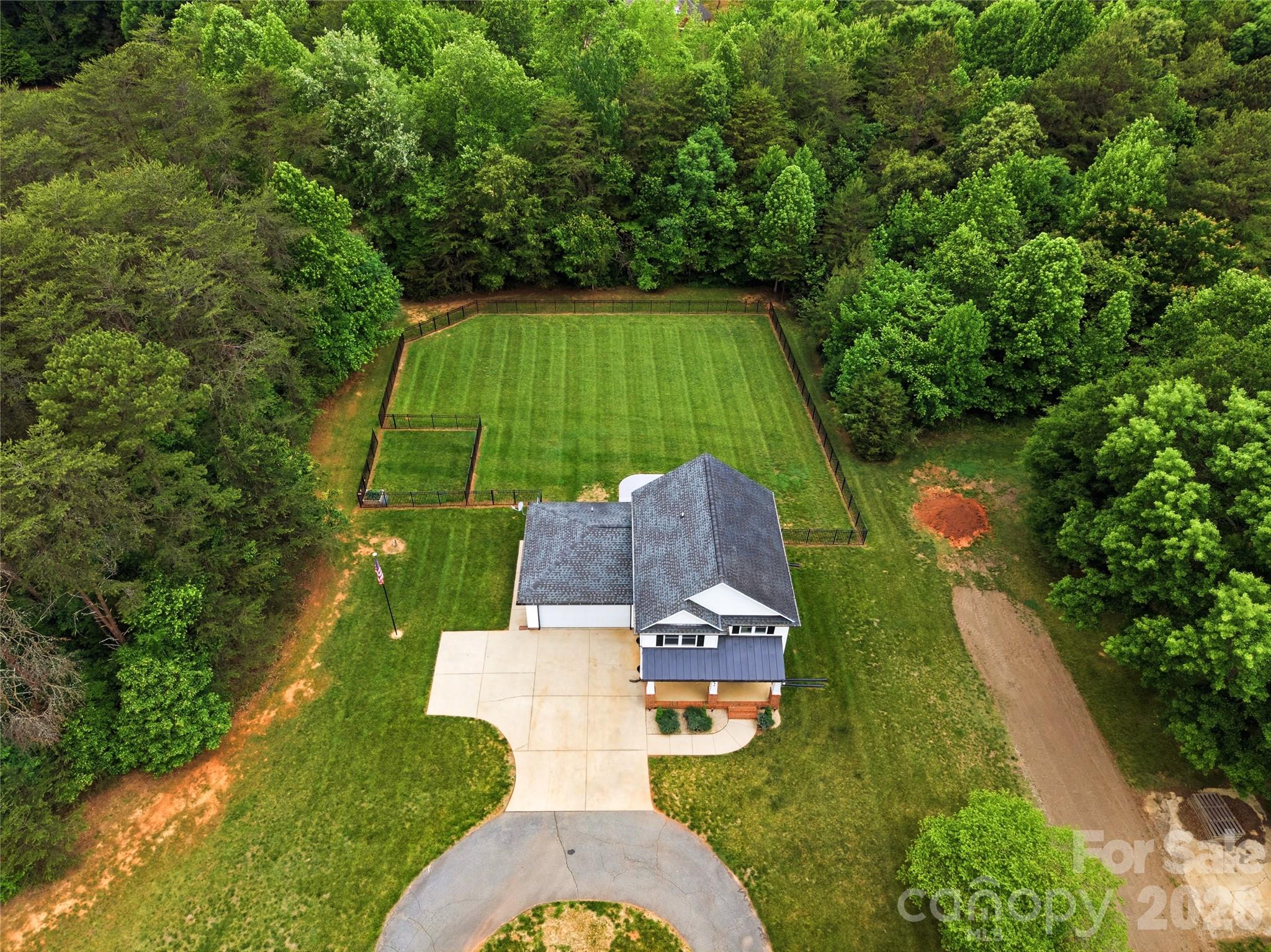 4945 Grassy Creek Road — Denver