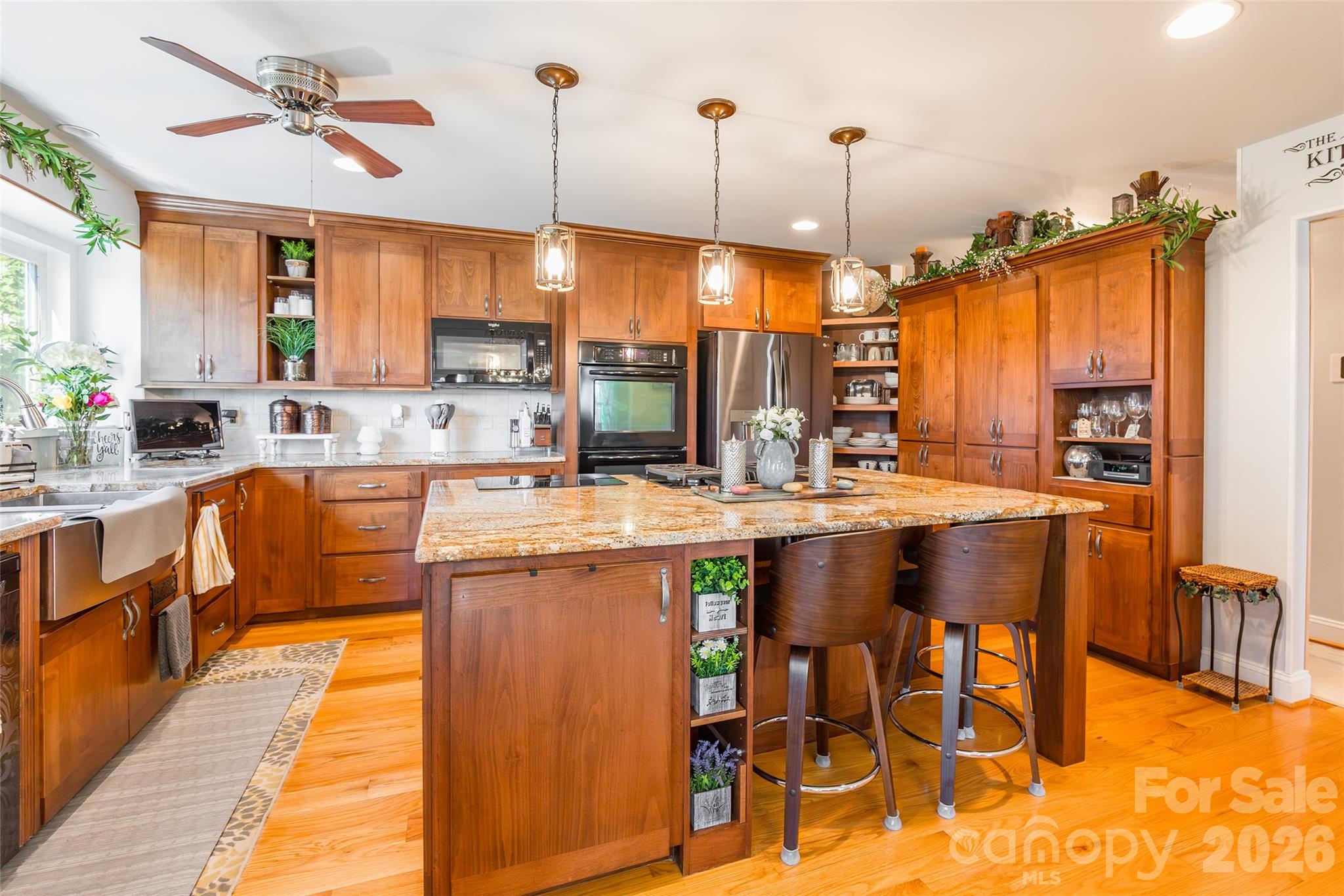 4205 Lake Shore Road S — Denver