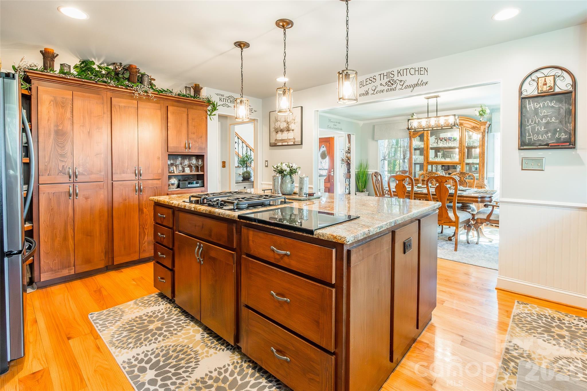 4205 Lake Shore Road S — Denver