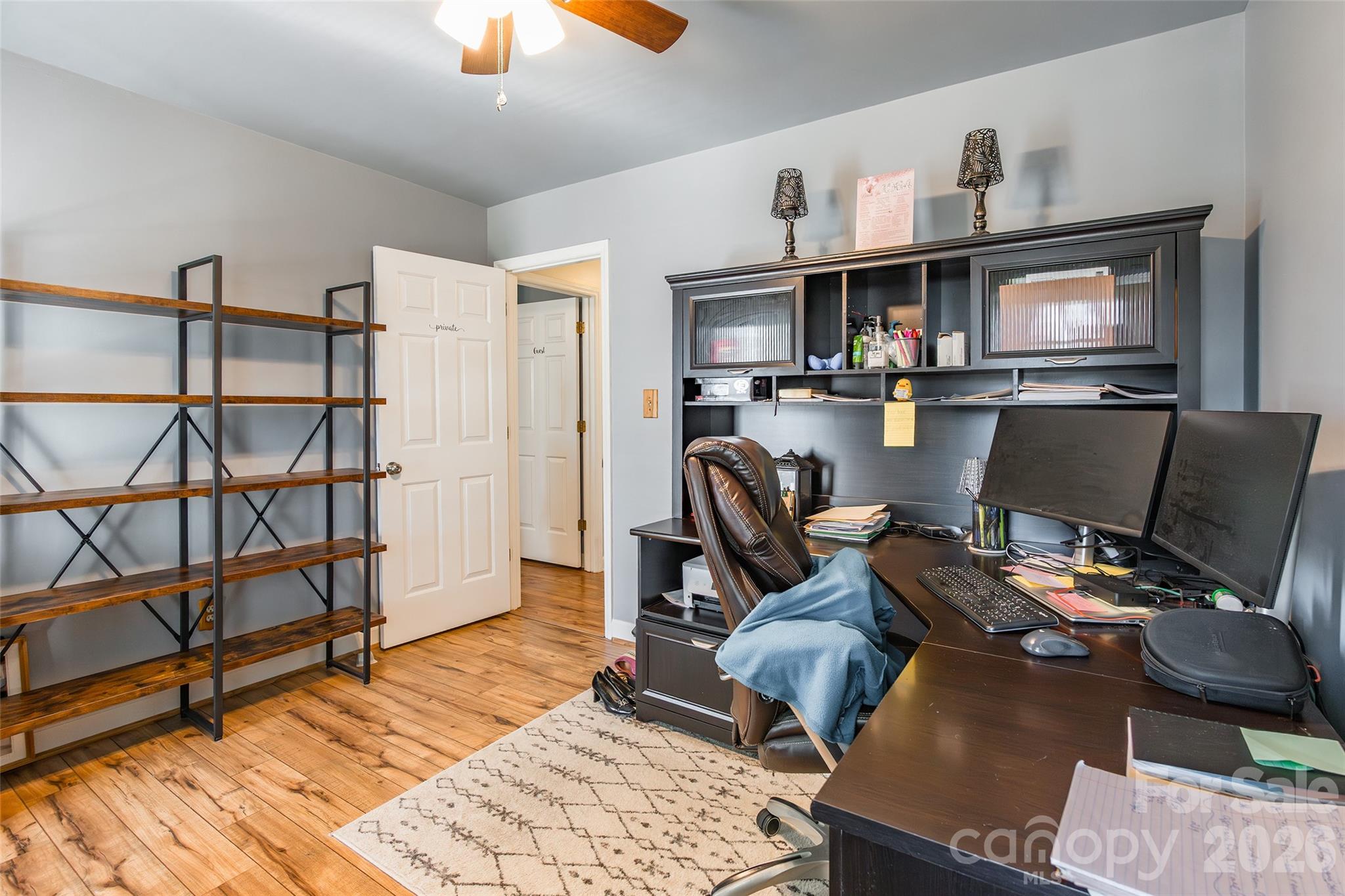 4205 Lake Shore Road S — Denver