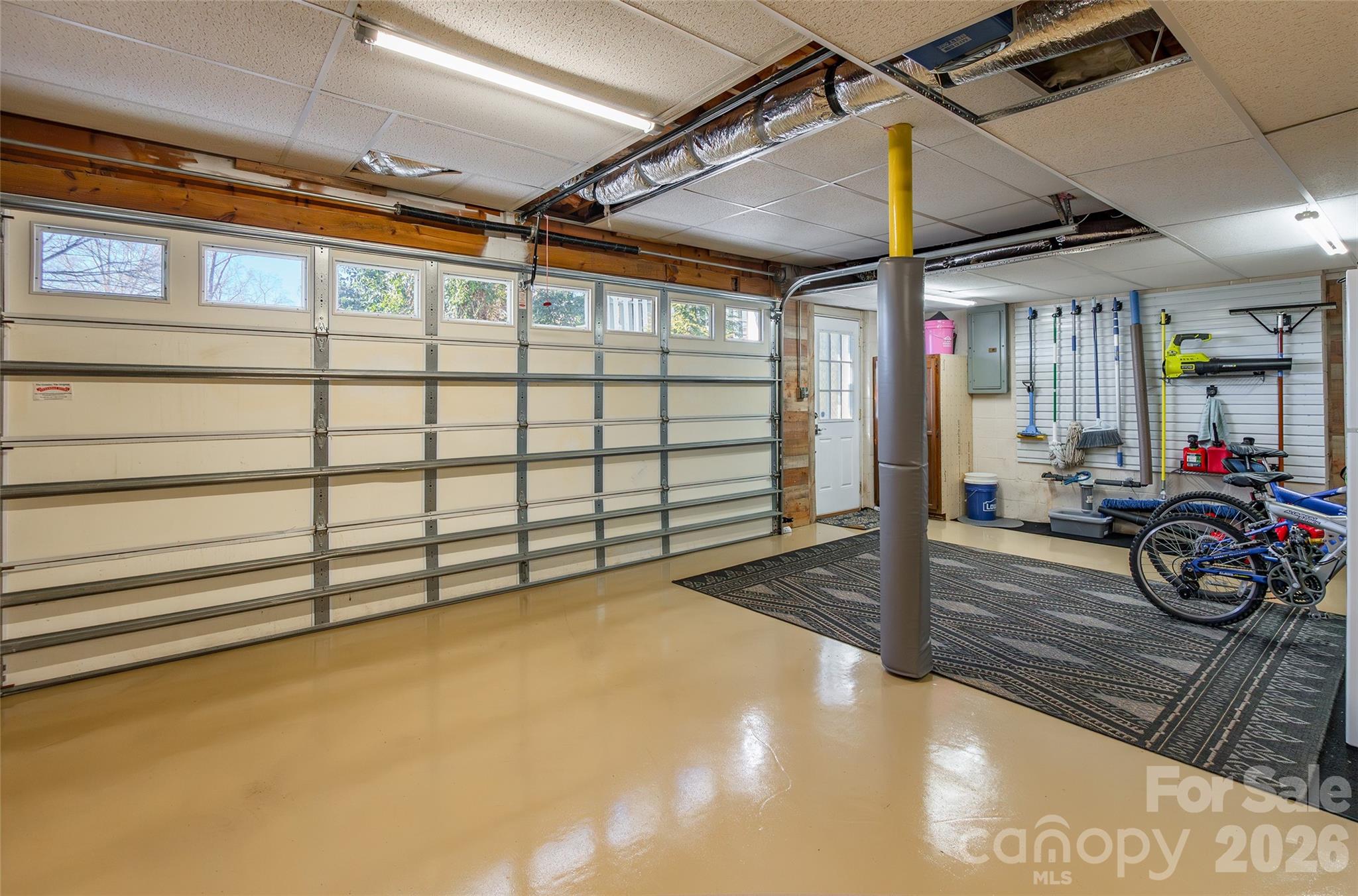 4205 Lake Shore Road S — Denver