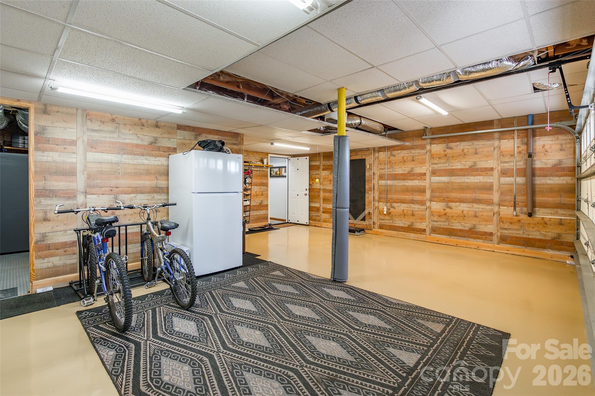 4205 Lake Shore Road S — Denver