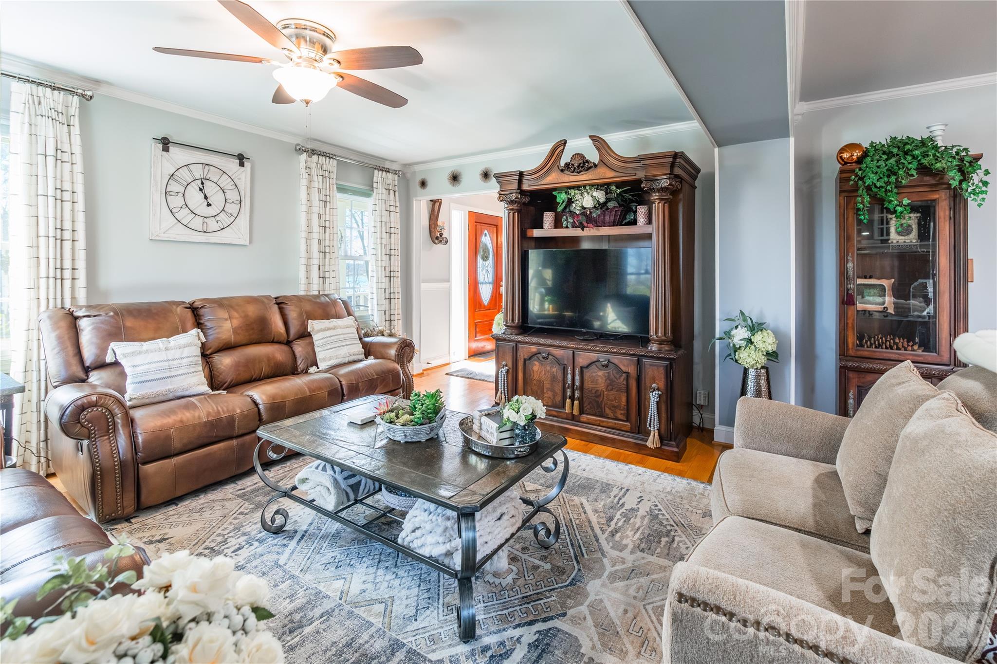4205 Lake Shore Road S — Denver