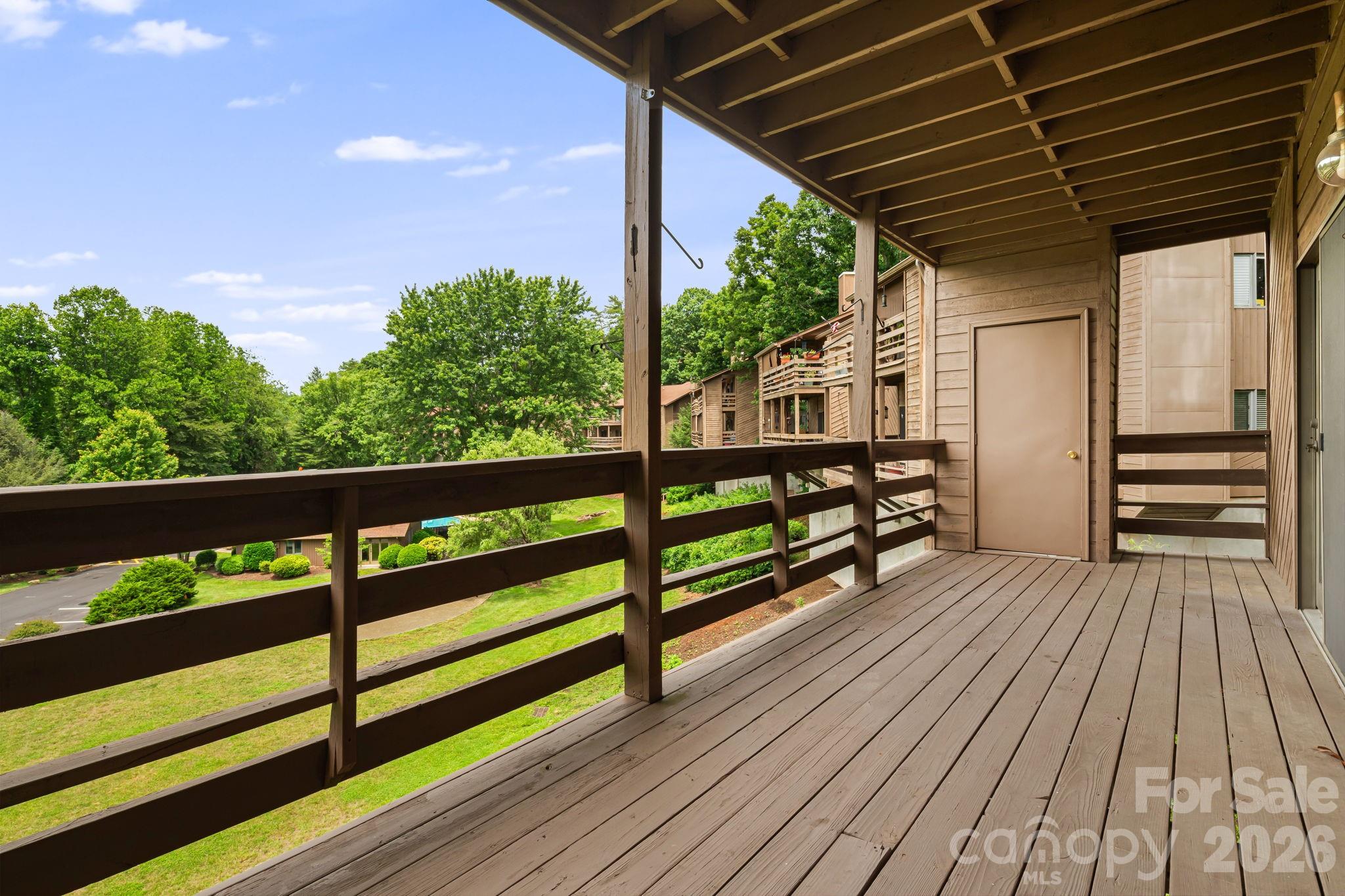305 Piney Mountain Drive #J2 — Asheville