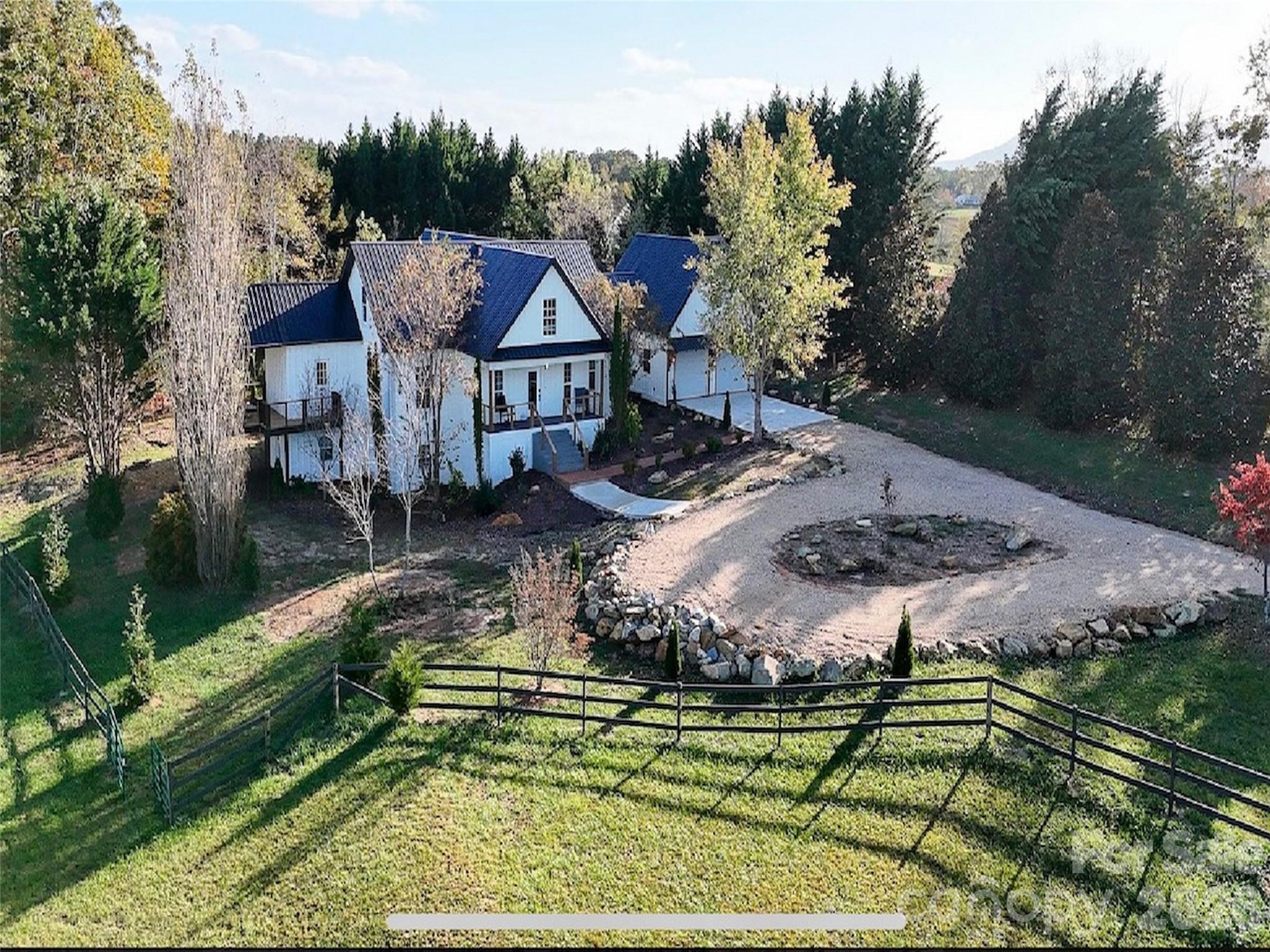 4647 Big Level Road — Mill Spring