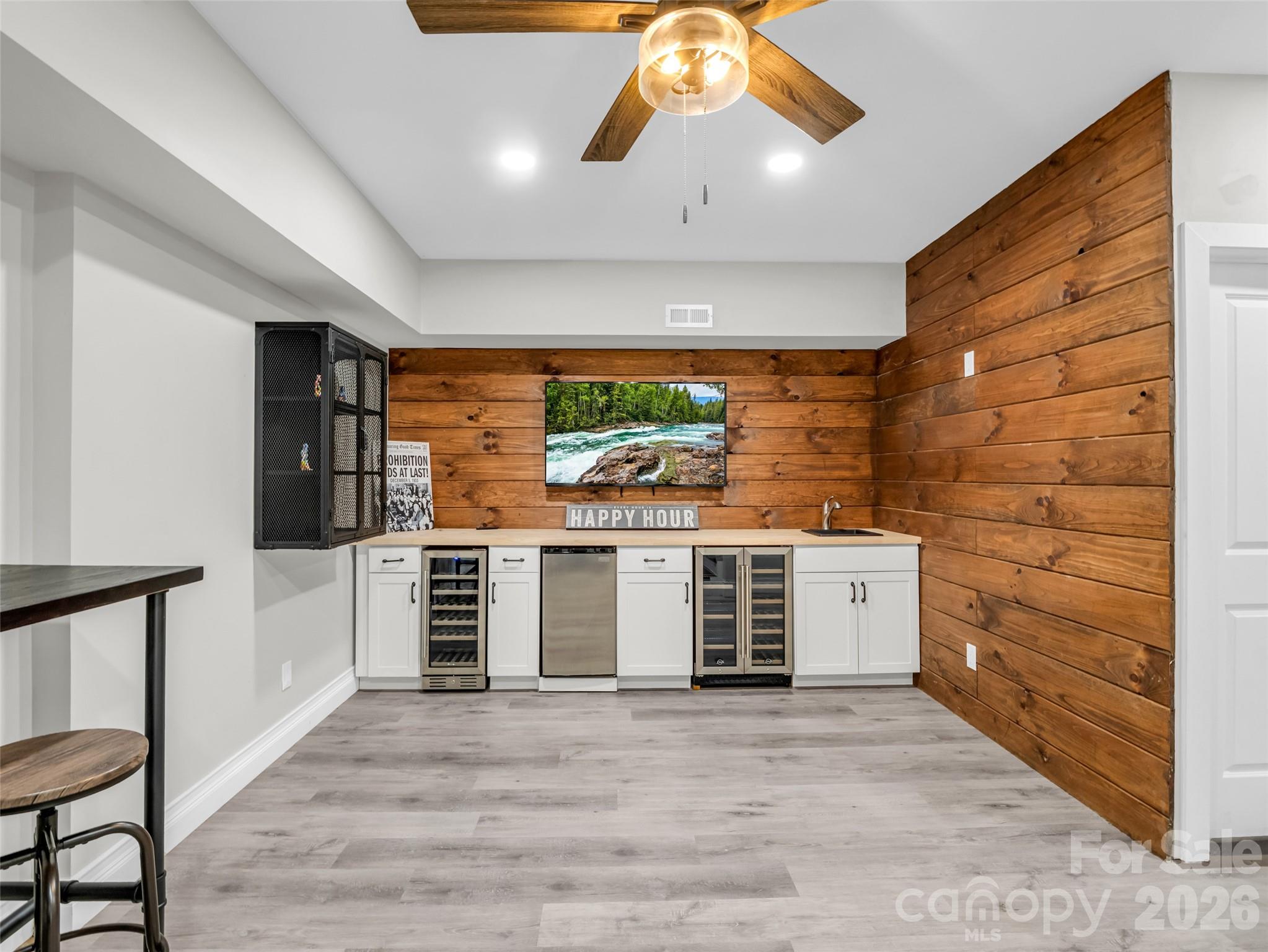 4647 Big Level Road — Mill Spring
