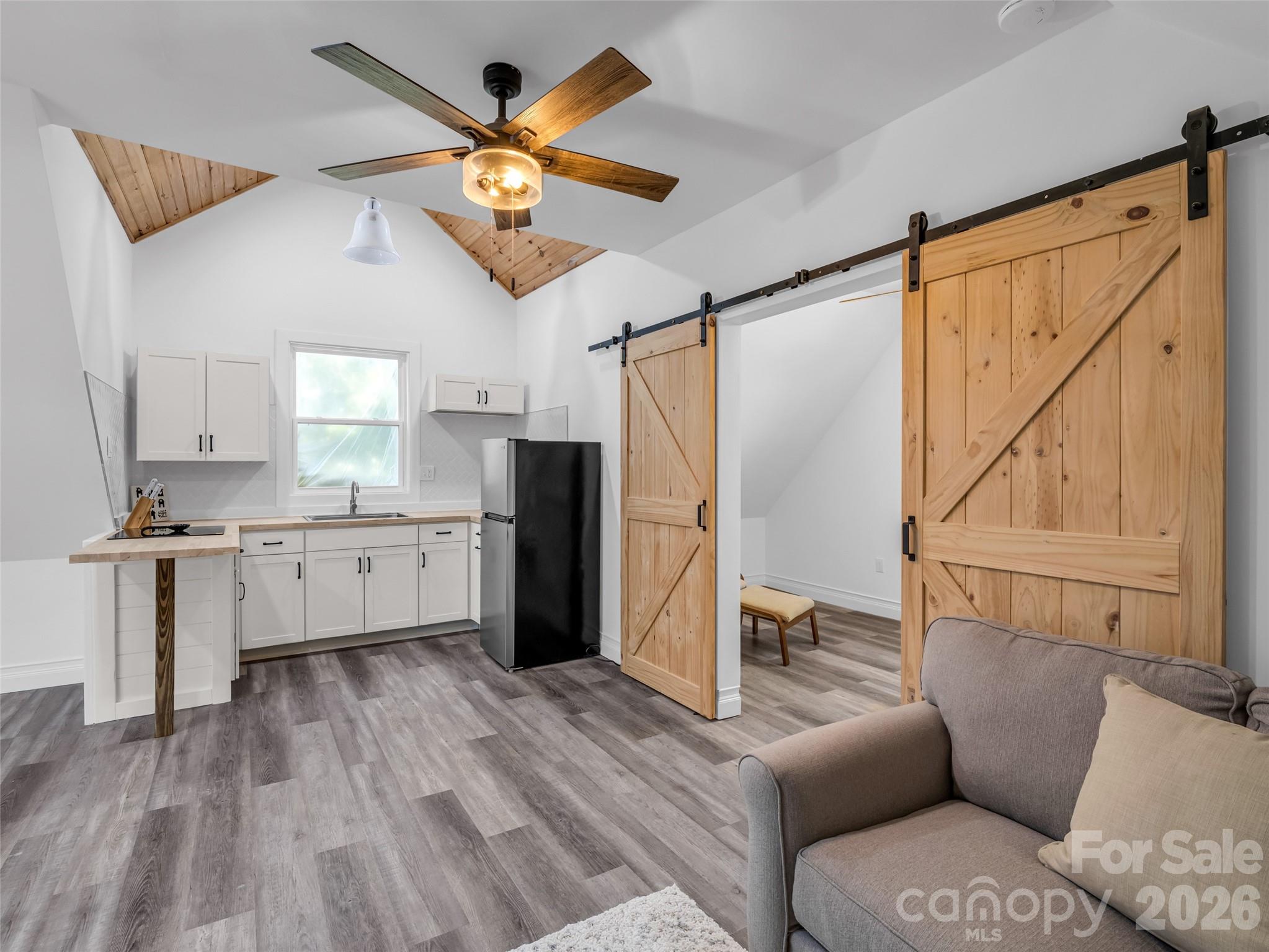 4647 Big Level Road — Mill Spring