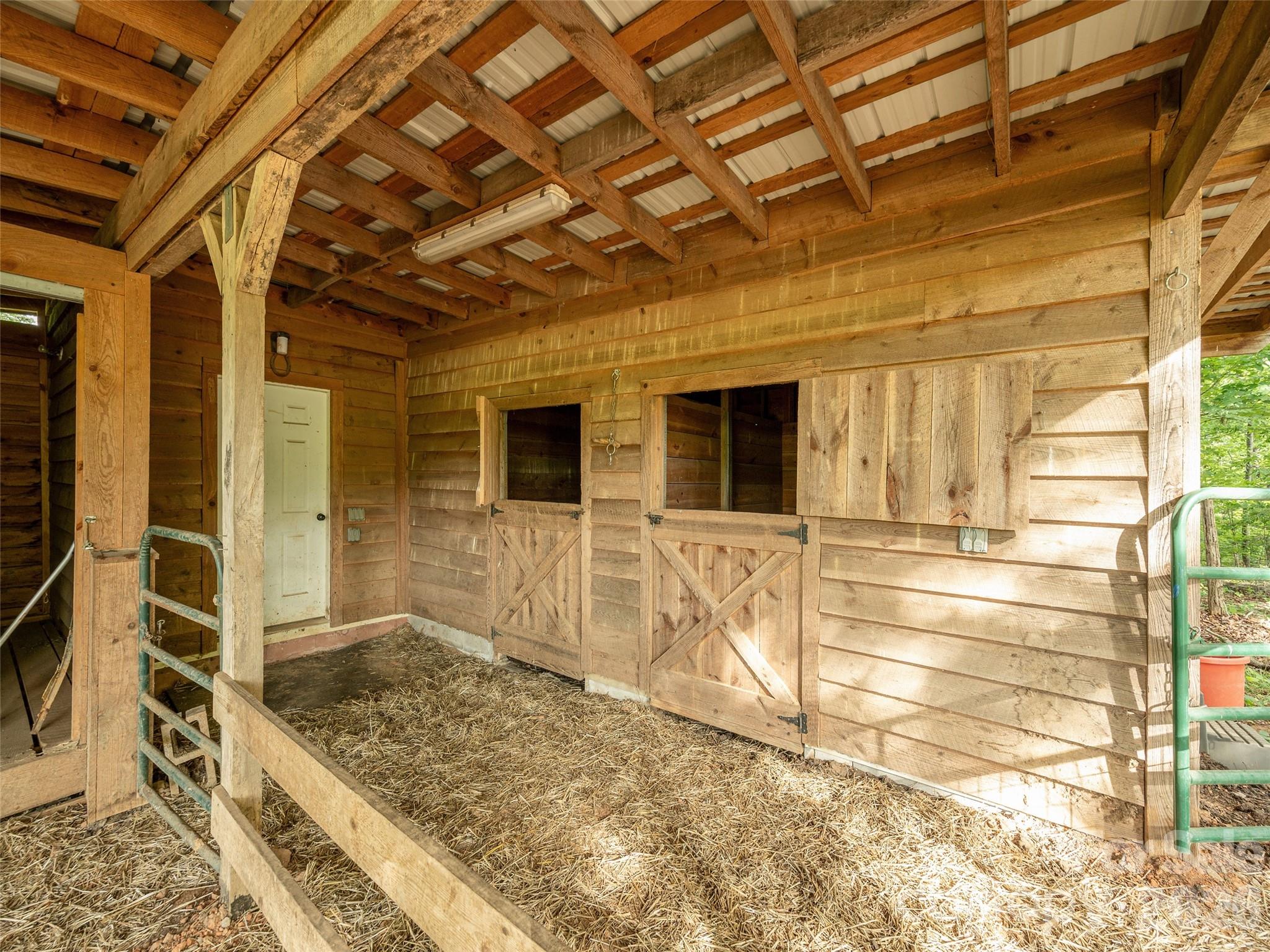 4647 Big Level Road — Mill Spring