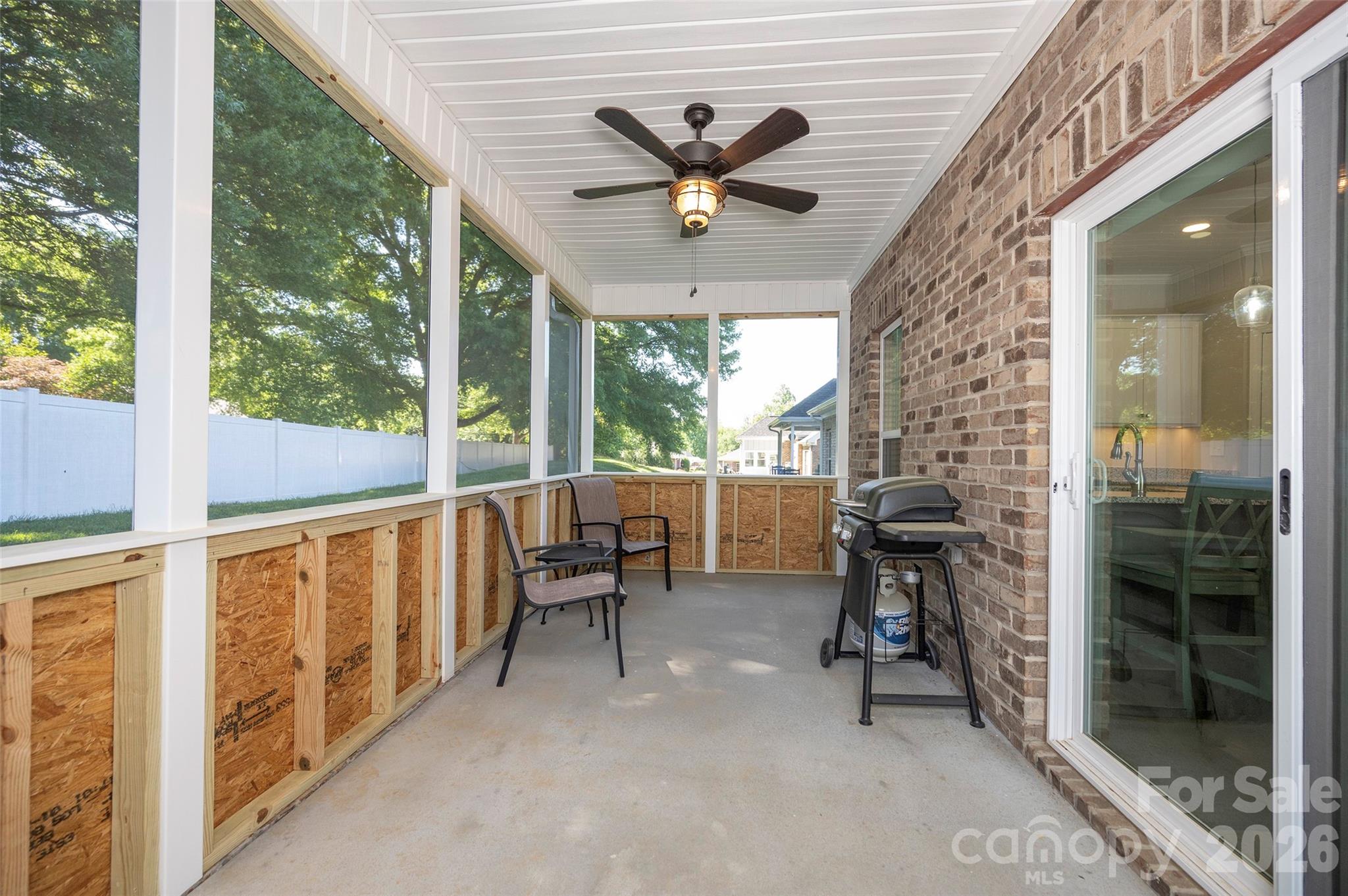 438 Fernwood Drive — Yadkinville