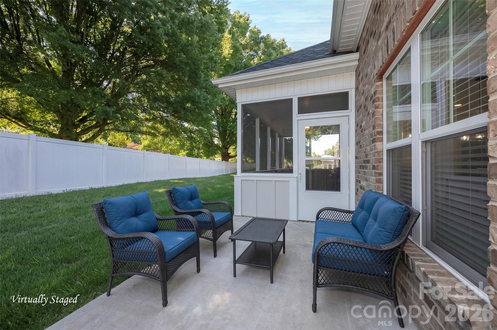 438 Fernwood Drive — Yadkinville