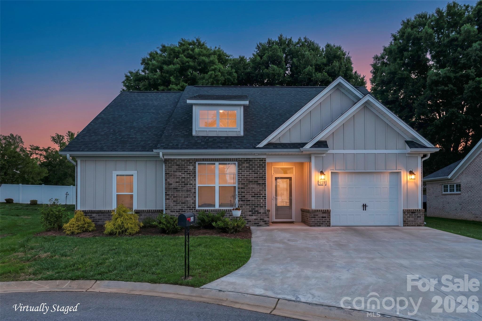 438 Fernwood Drive — Yadkinville