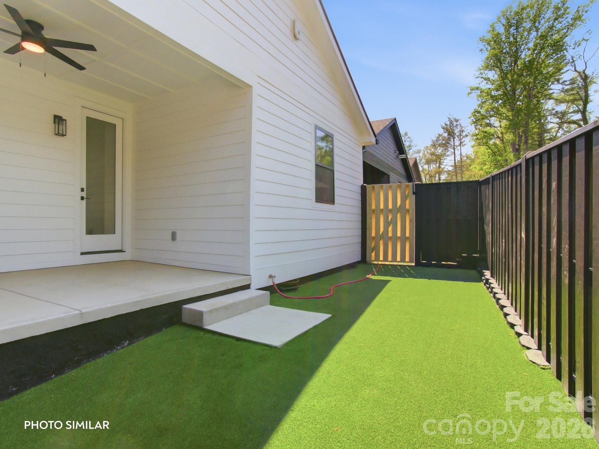 617 W Allen Street — Hendersonville