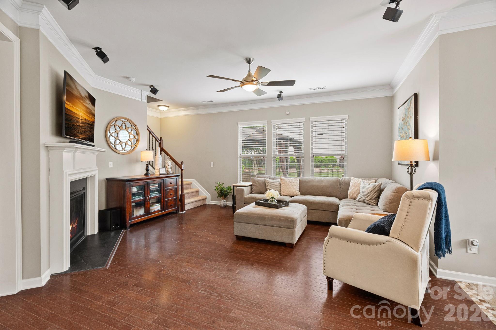 404 Senate Court Way — Huntersville