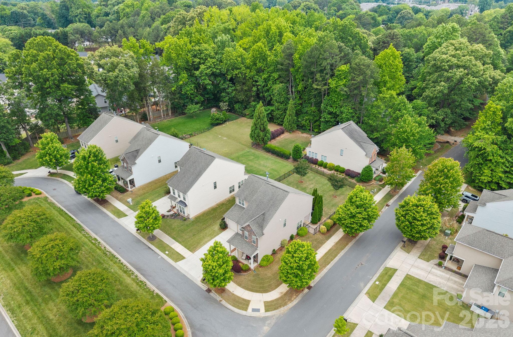 404 Senate Court Way — Huntersville