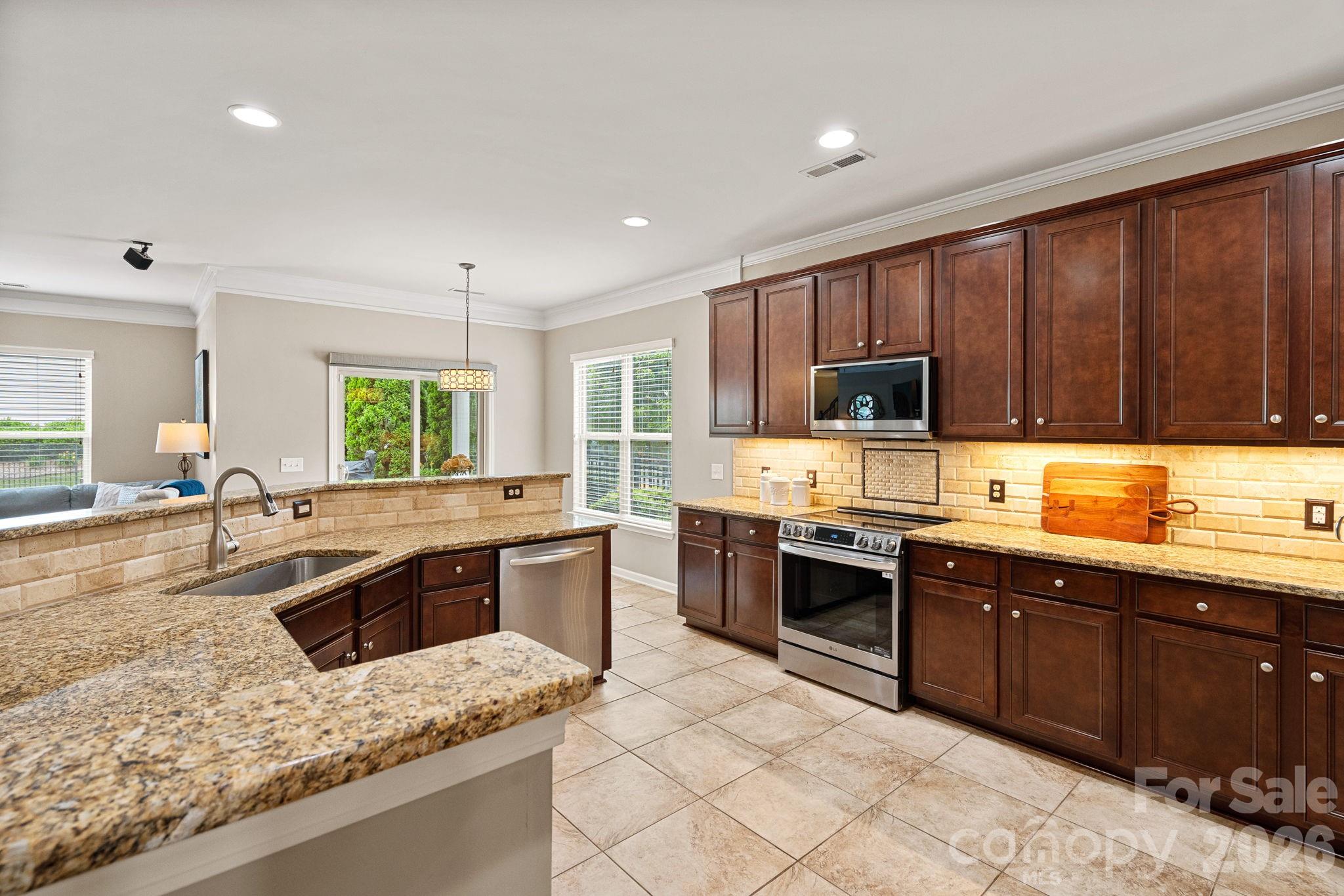 404 Senate Court Way — Huntersville