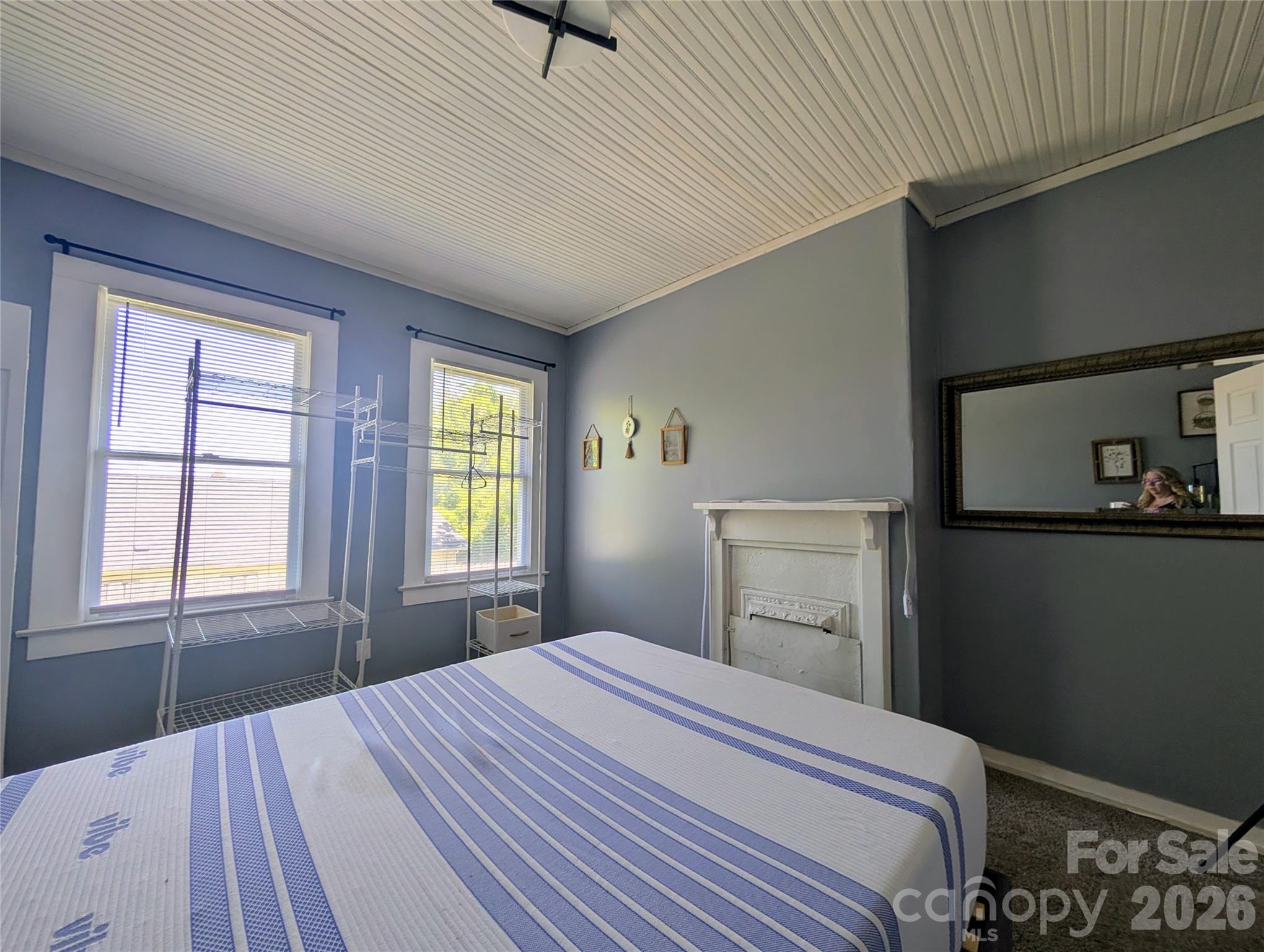204 Shelby Street — Hickory