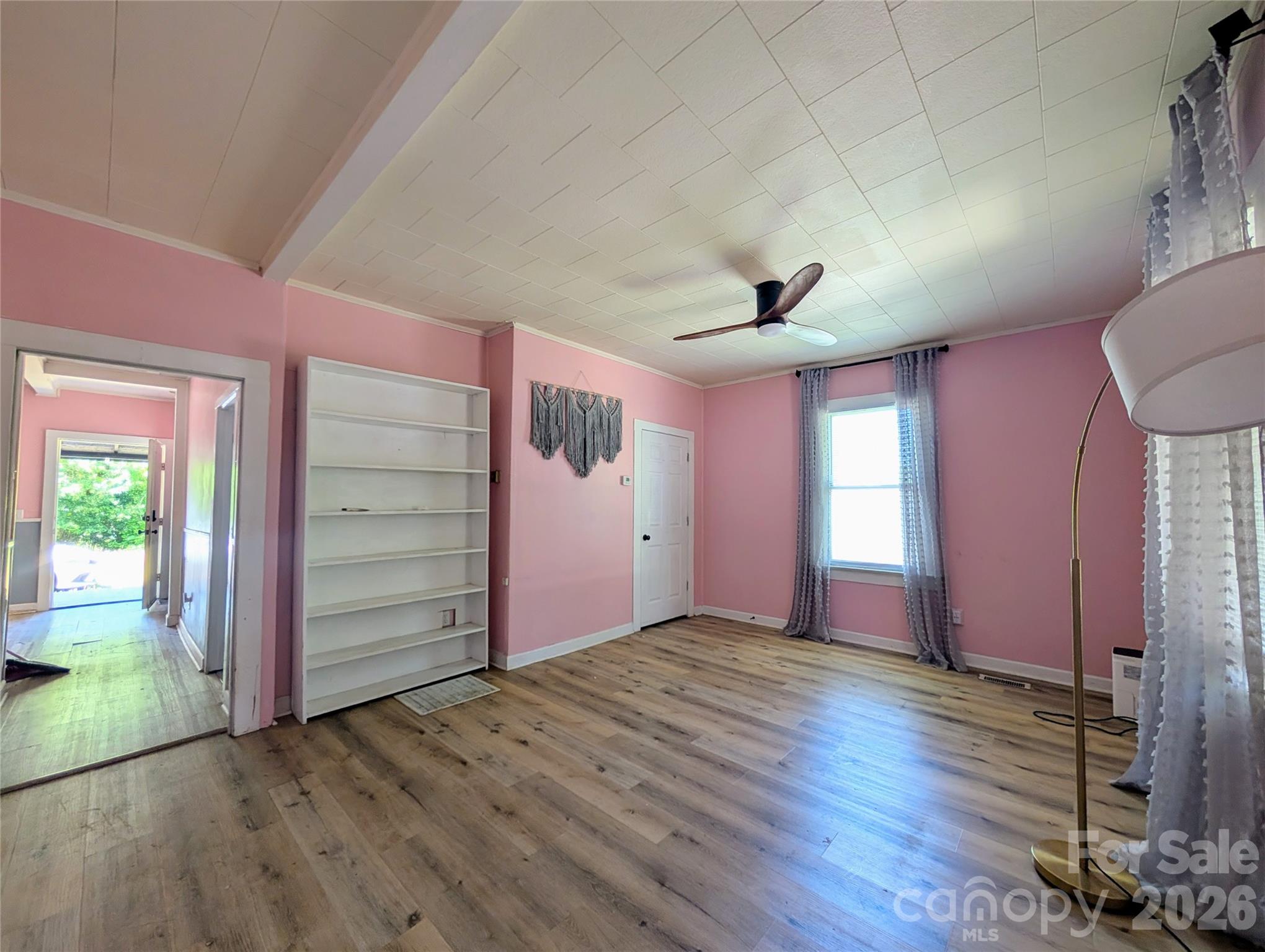 204 Shelby Street — Hickory