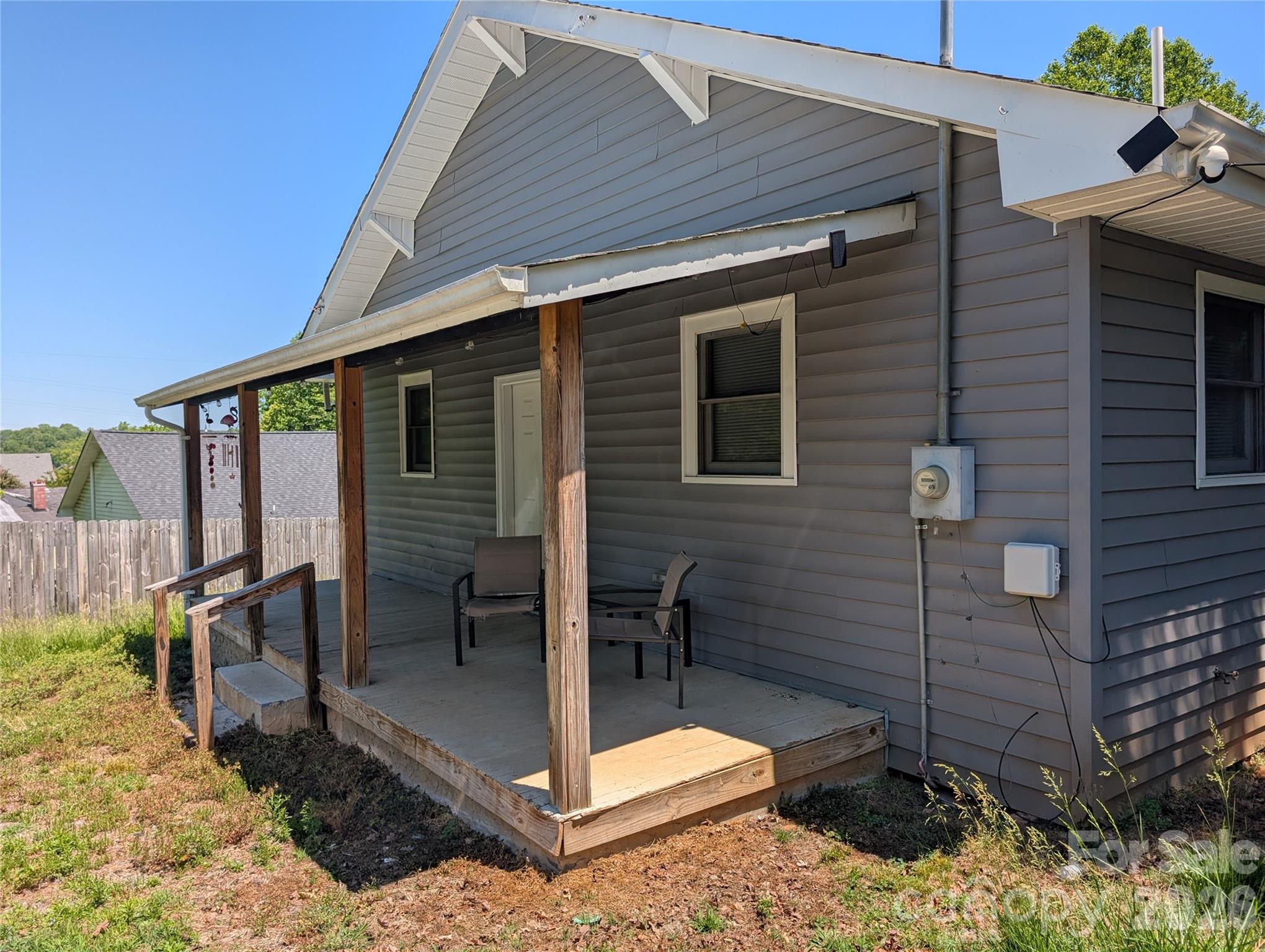 204 Shelby Street — Hickory