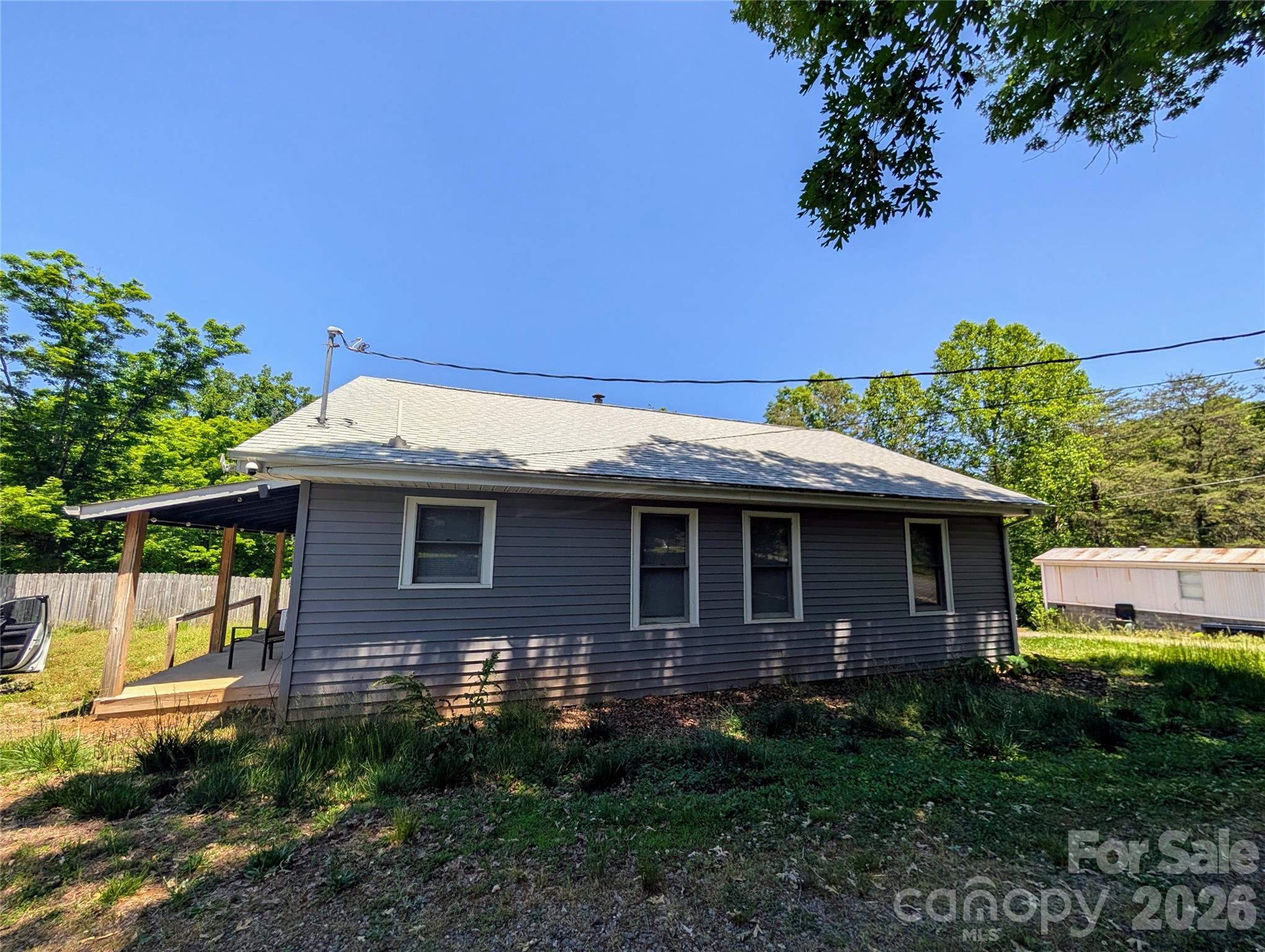 204 Shelby Street — Hickory