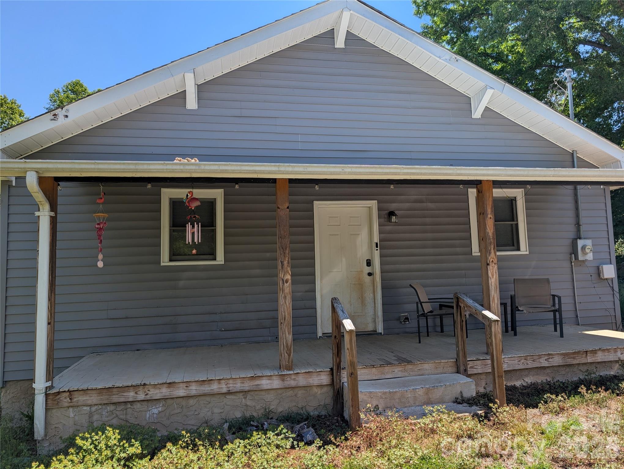 204 Shelby Street — Hickory