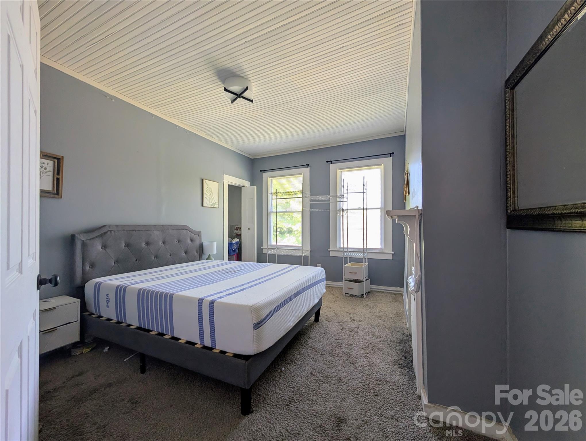 204 Shelby Street — Hickory